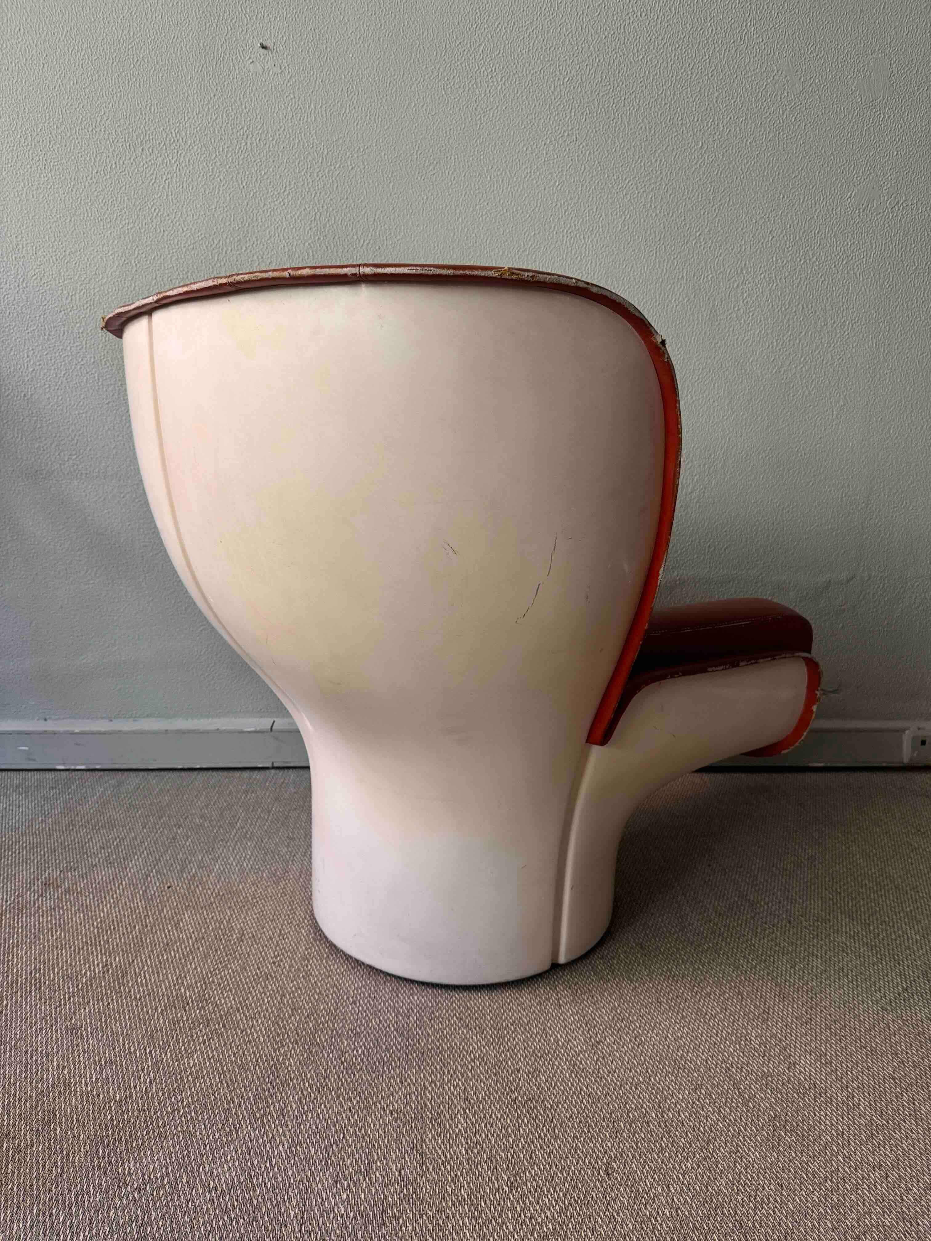Leather Elda Chair by Joe Colombo for Comfort - 1960's Italy For Sale