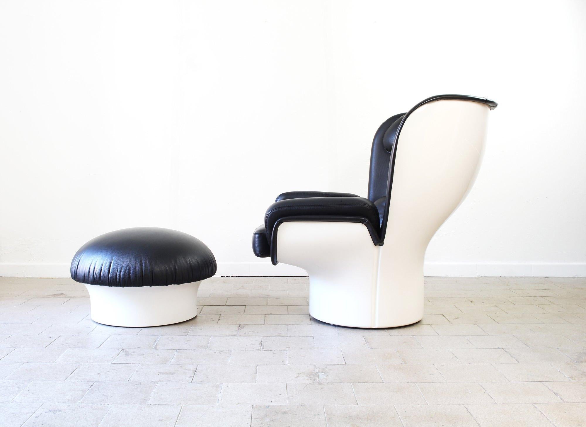 Italian Joe Colombo Elda Chair + Ottoman Black Leather, White Fiberglass Shell For Sale