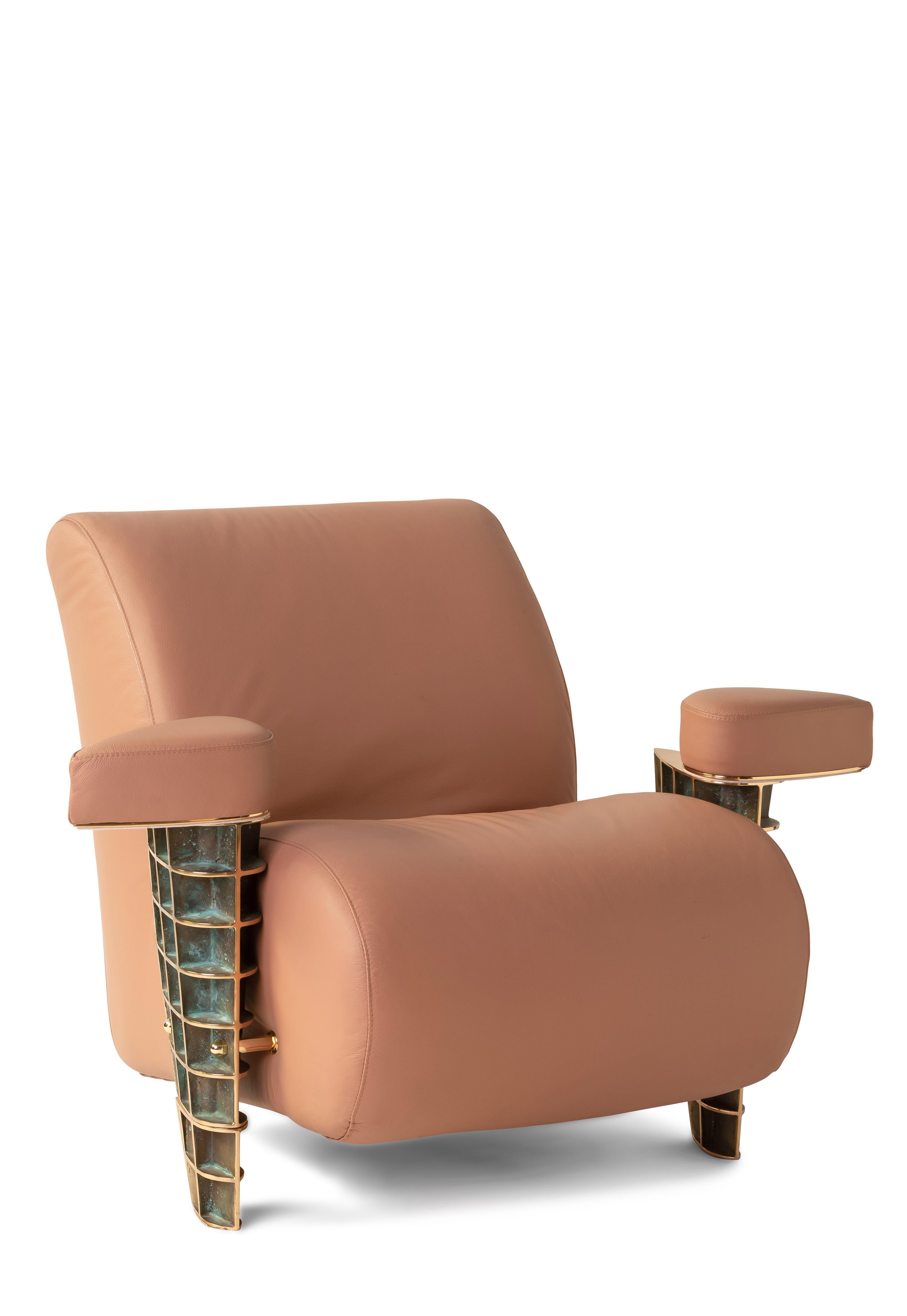 Elvira is a sculpture armchair and a bespoke masterpiece created by Angela Ardisson for her Avio Collection in 1997. The design of the precious bronze castings draws its unique inspiration from the fuselage of airplanes. 
The bearing structure