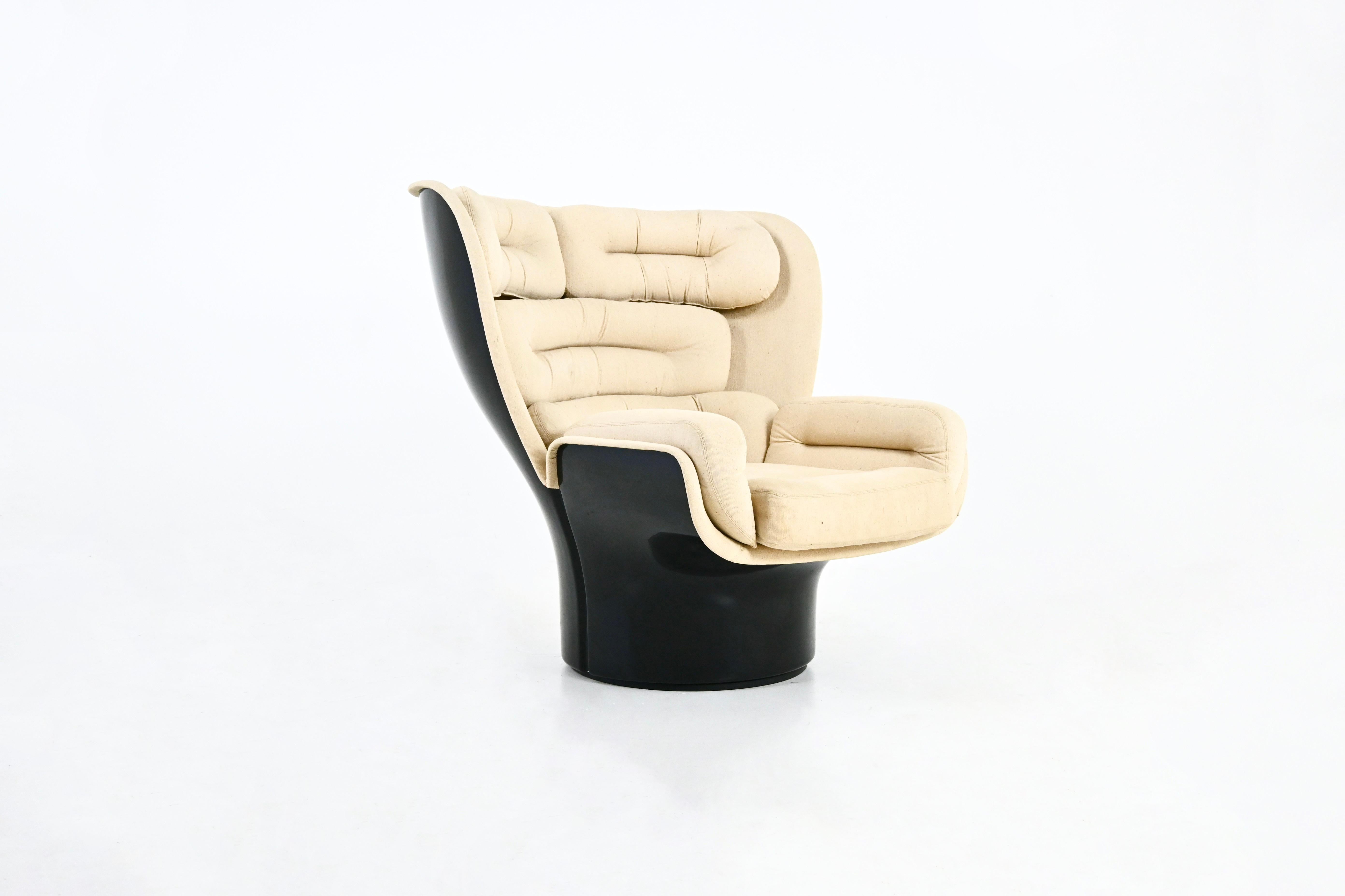 Swivel armchair in beige canvas and black shell by Joe Colombo. Elda model. Seat height 40 cm. Wear due to time and age of armchair.
FOR SHIPPING, REQUEST US FOR RECEIVE THE BEST PRICE
