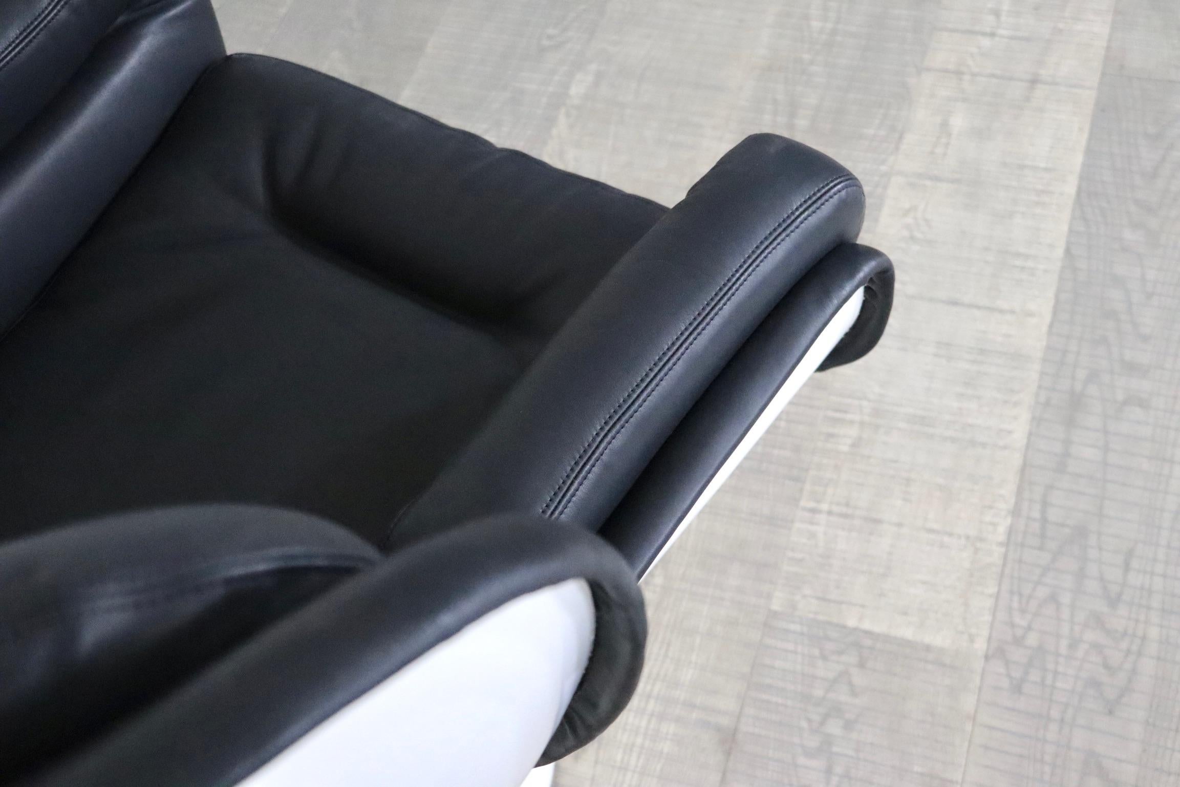 Elda Lounge Chair In Black Leather By Joe Colombo For Comfort Italy 1970s 3