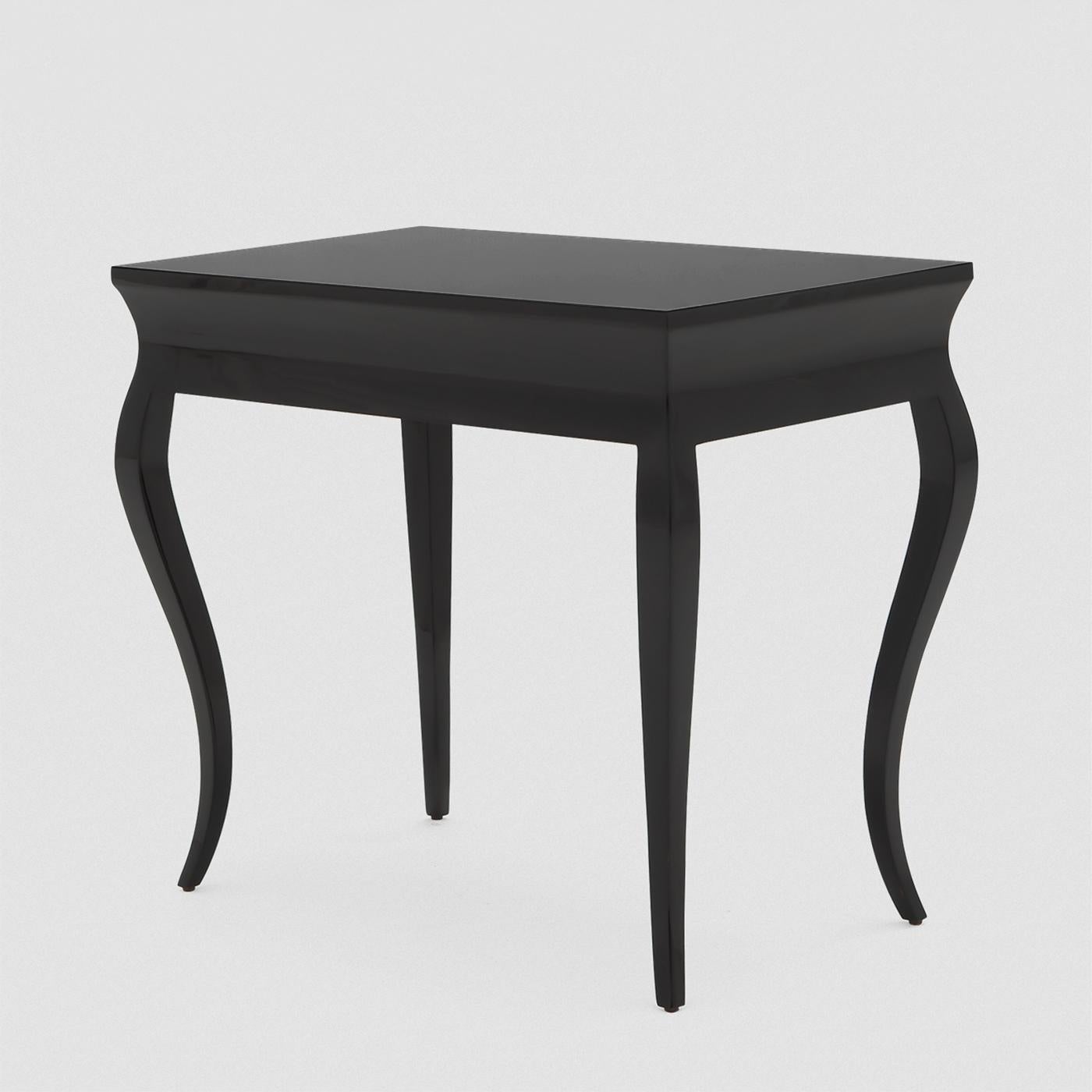 Lacquered Elda Side Table For Sale