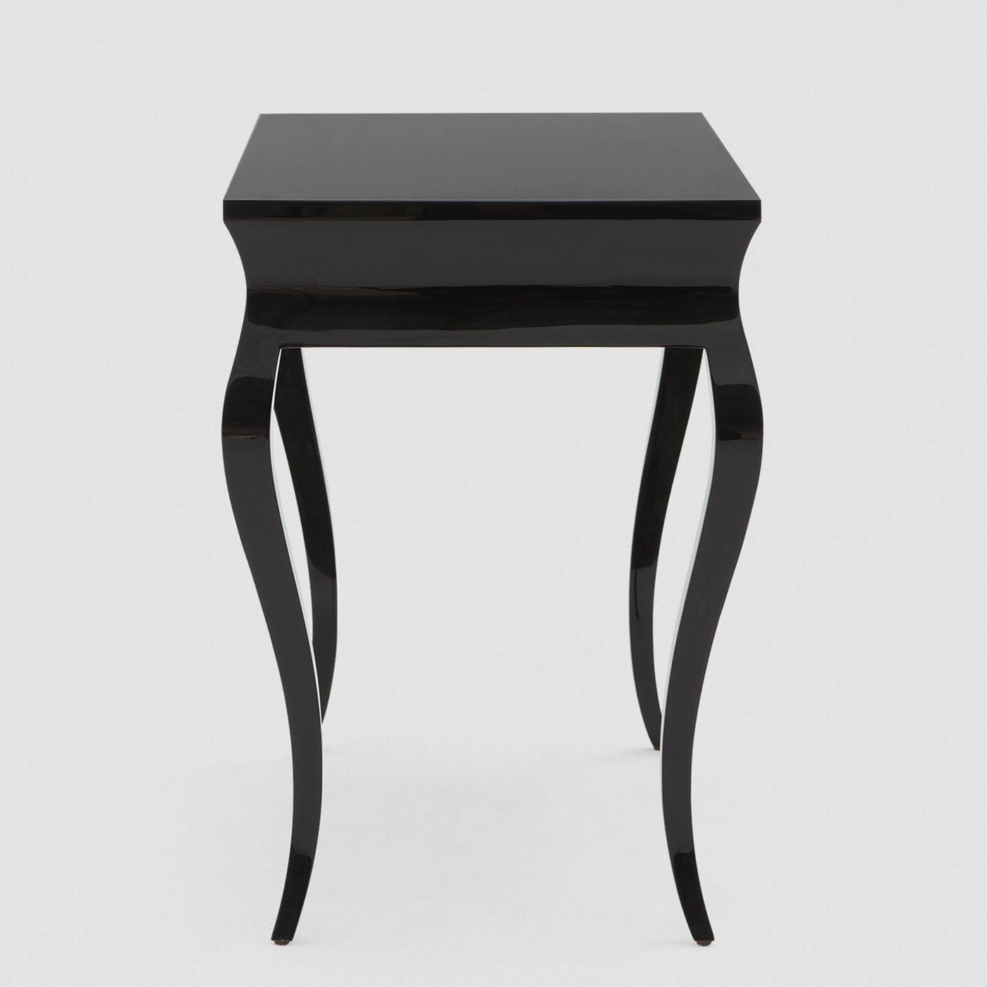 Contemporary Elda Side Table For Sale