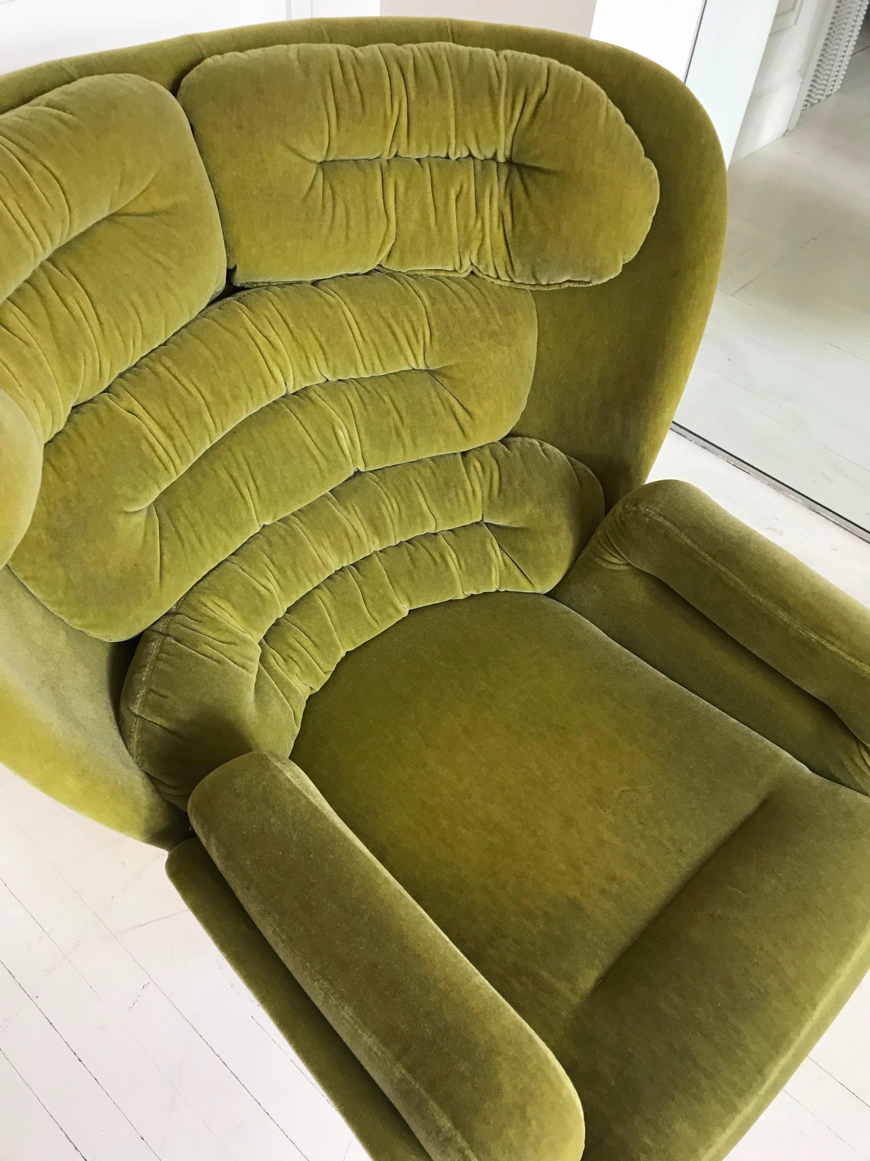 Italian Elda Swivel Lounge Chair by Joe Colombo