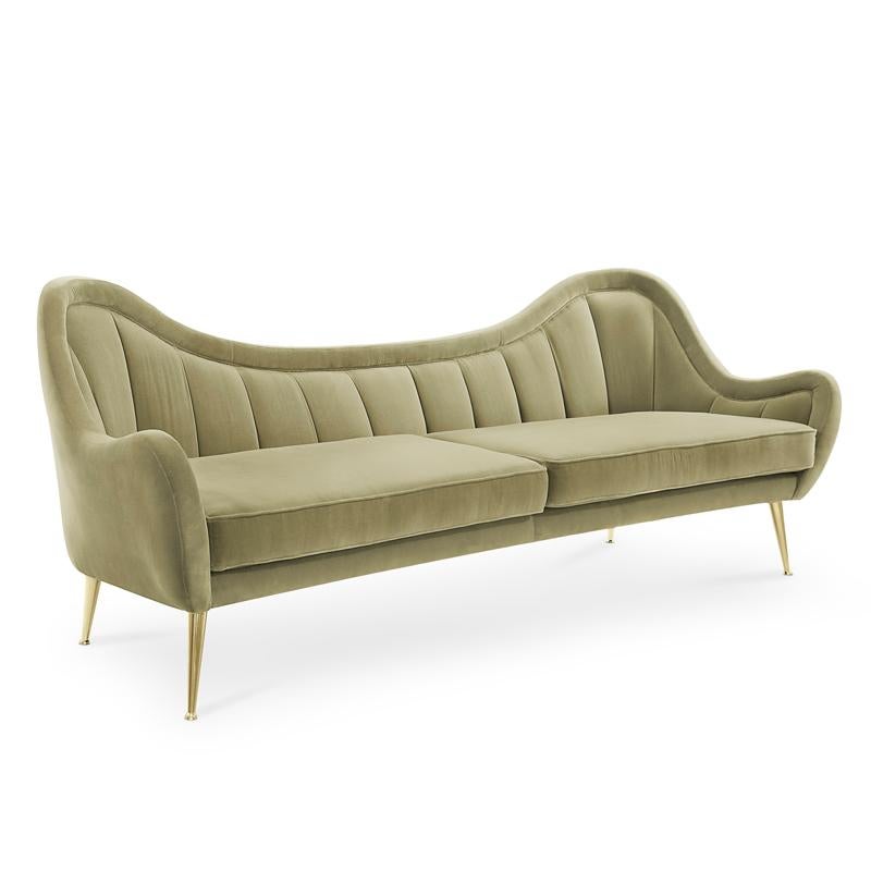 Sofa with wooden structure and upholstered. Covered
with cotton velvet in mandel green finish. With polished
brass feet. 
Also available with others fabric finishes on request.