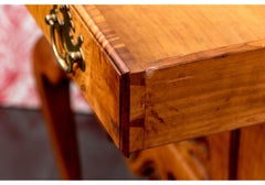 Eldred Wheeler Tiger Maple Bonnet Top High Boy In Zwei Teilen