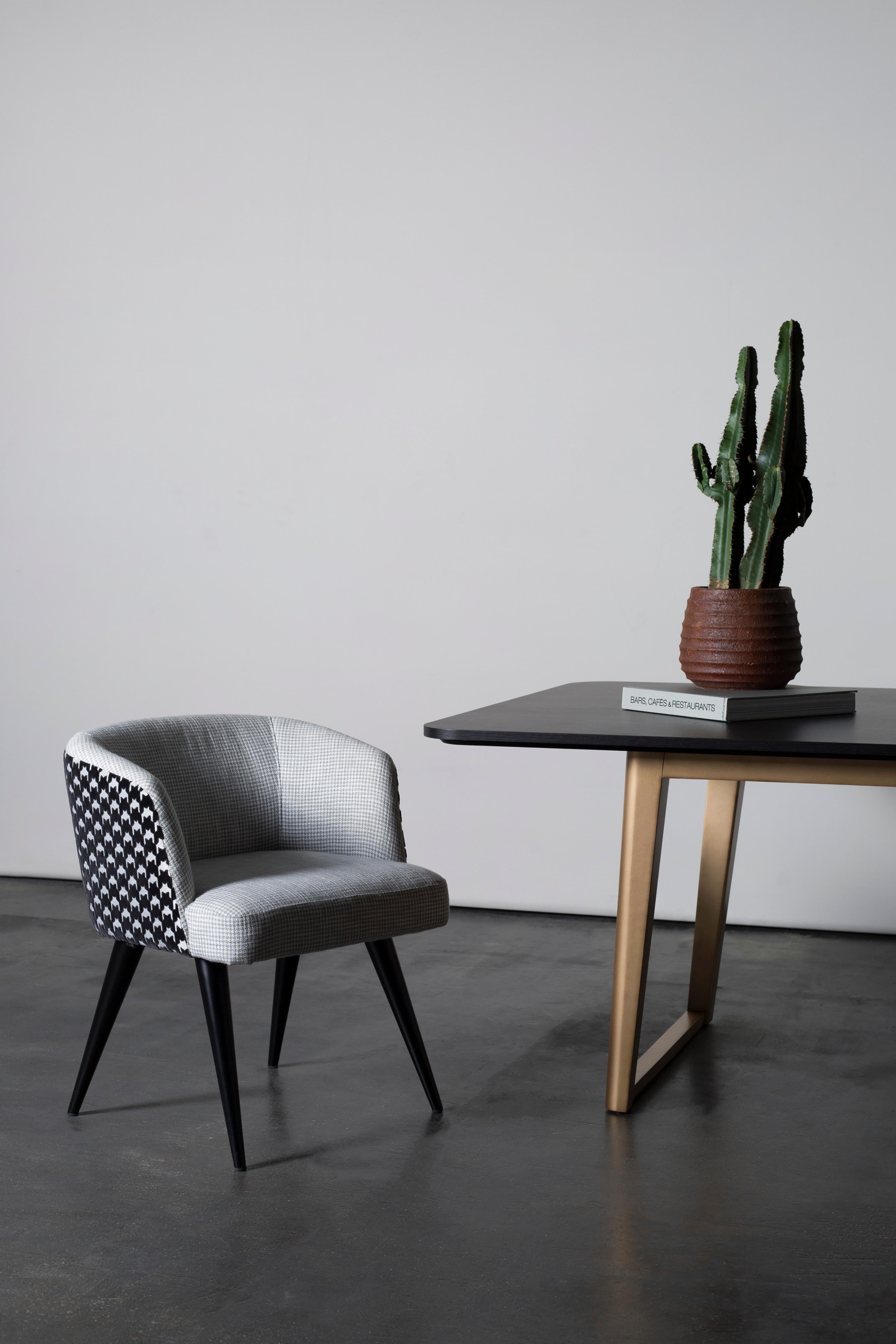 Mid-Century Modern Eleanor Chair, Contemporary Collection, Handcrafted in Portugal - Europe by Greenapple.

The Eleanor dining chair, named after Queen Eleanor of Avis, embodies the grace and refinement of its royal inspiration. Upholstered in