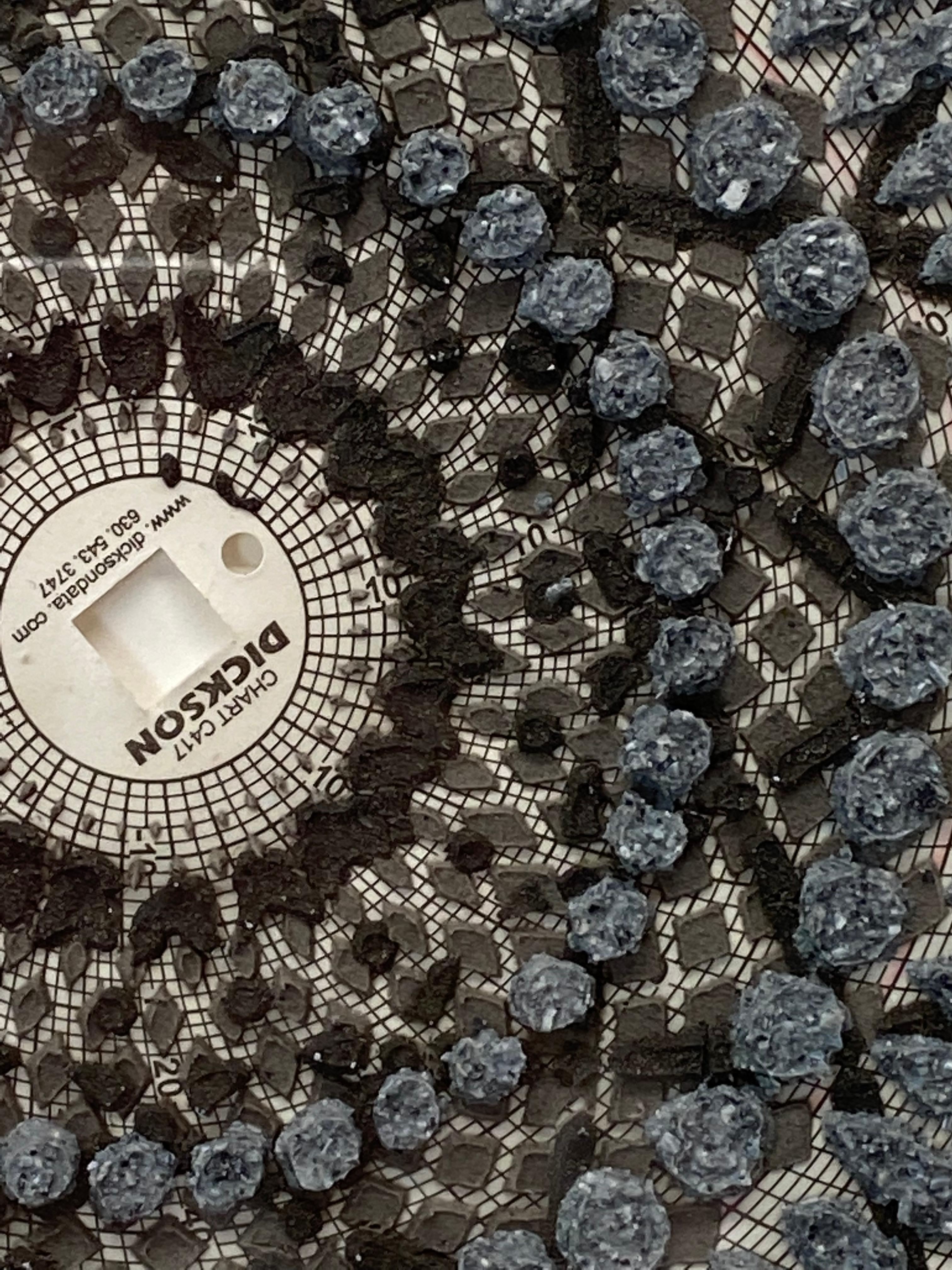 Graph Mandala One - Technique mixte cercle à motifs gris, bleu anthracite texturé en vente 5