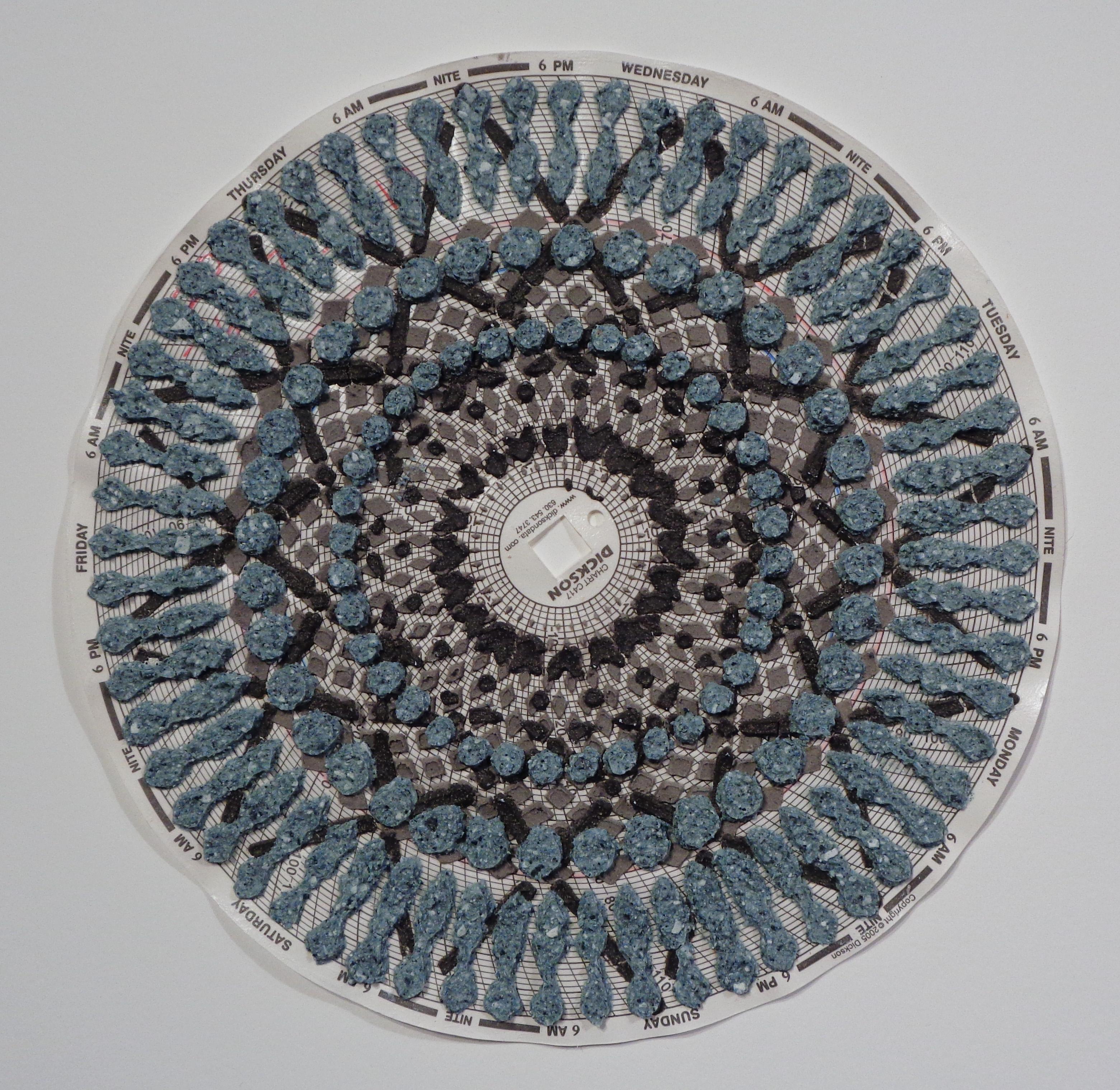 Graph Mandala One - Technique mixte cercle à motifs gris, bleu anthracite texturé - Mixed Media Art de Eleanor White