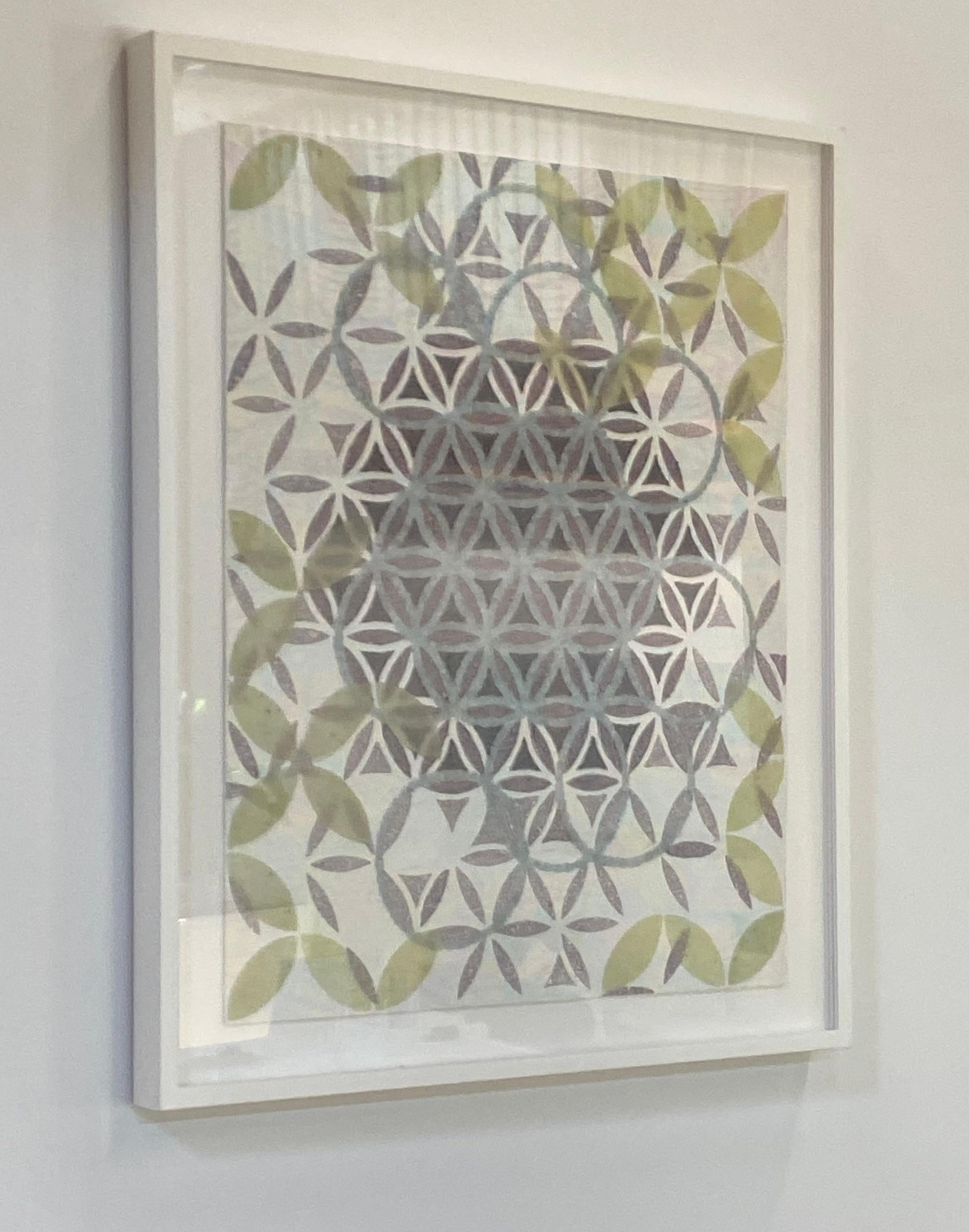 Ópalo Aguamarina - Geometría Contemporánea Azul Verde Blanco Gris Minerales, 2021 - Mixed Media Art Contemporáneo de Eleanor White