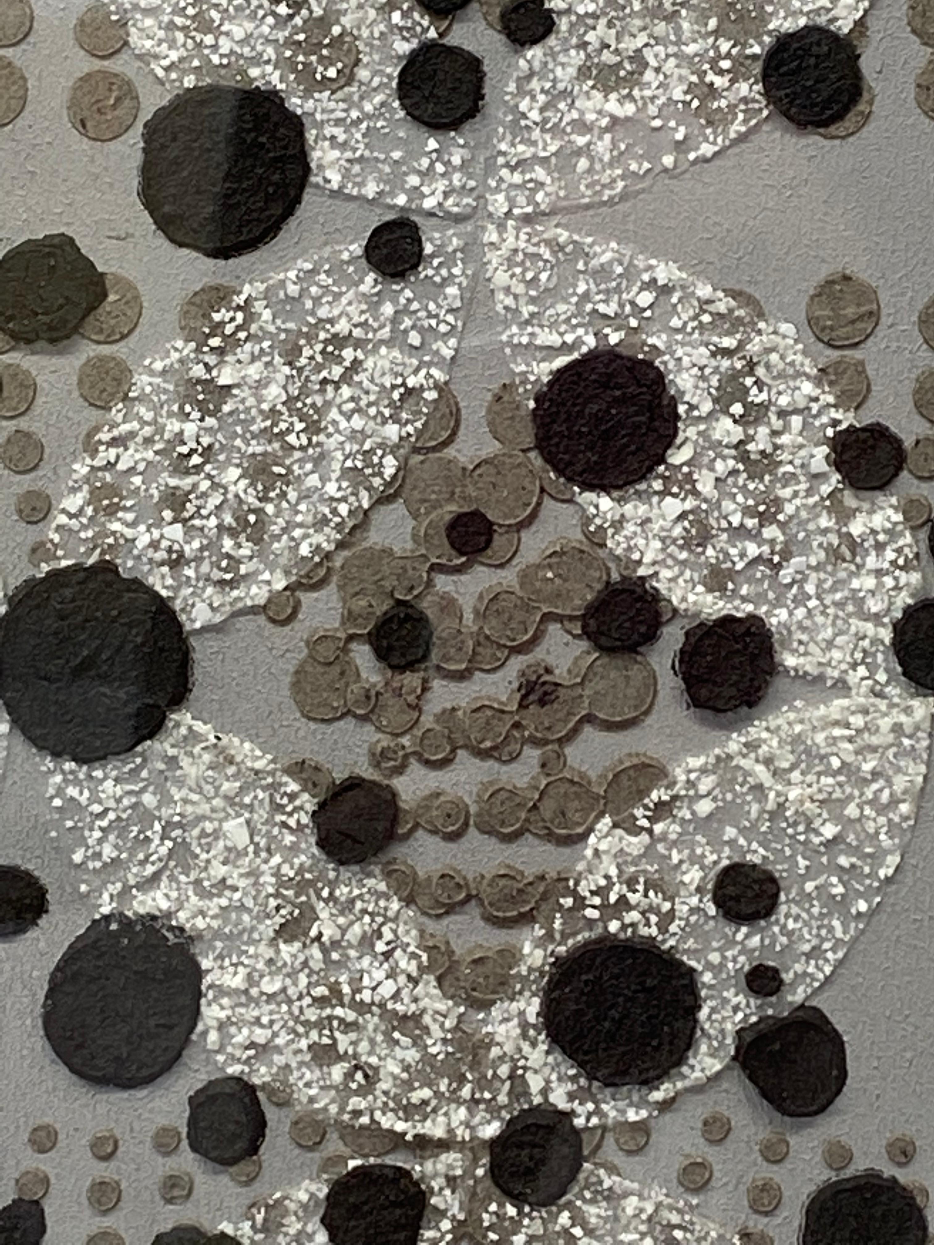 Senza titolo Dot Dot Dot neri su due motivi - Tecnica mista Guscio d'uovo Cenere Nero Grigio, 2017 in vendita 4