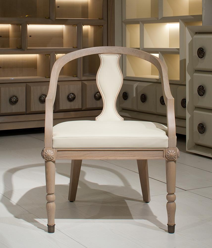 Hand-Carved ELECTRESS Upholstered Dining Armchair in Cream Leather and Natural Oak Wood For Sale