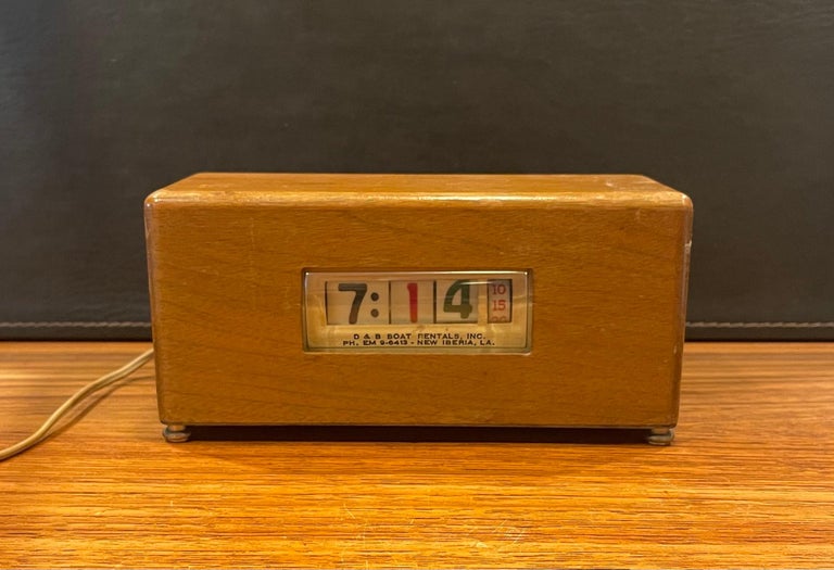 American Electric Art Deco Wooden Advertising Flip Clock For Sale