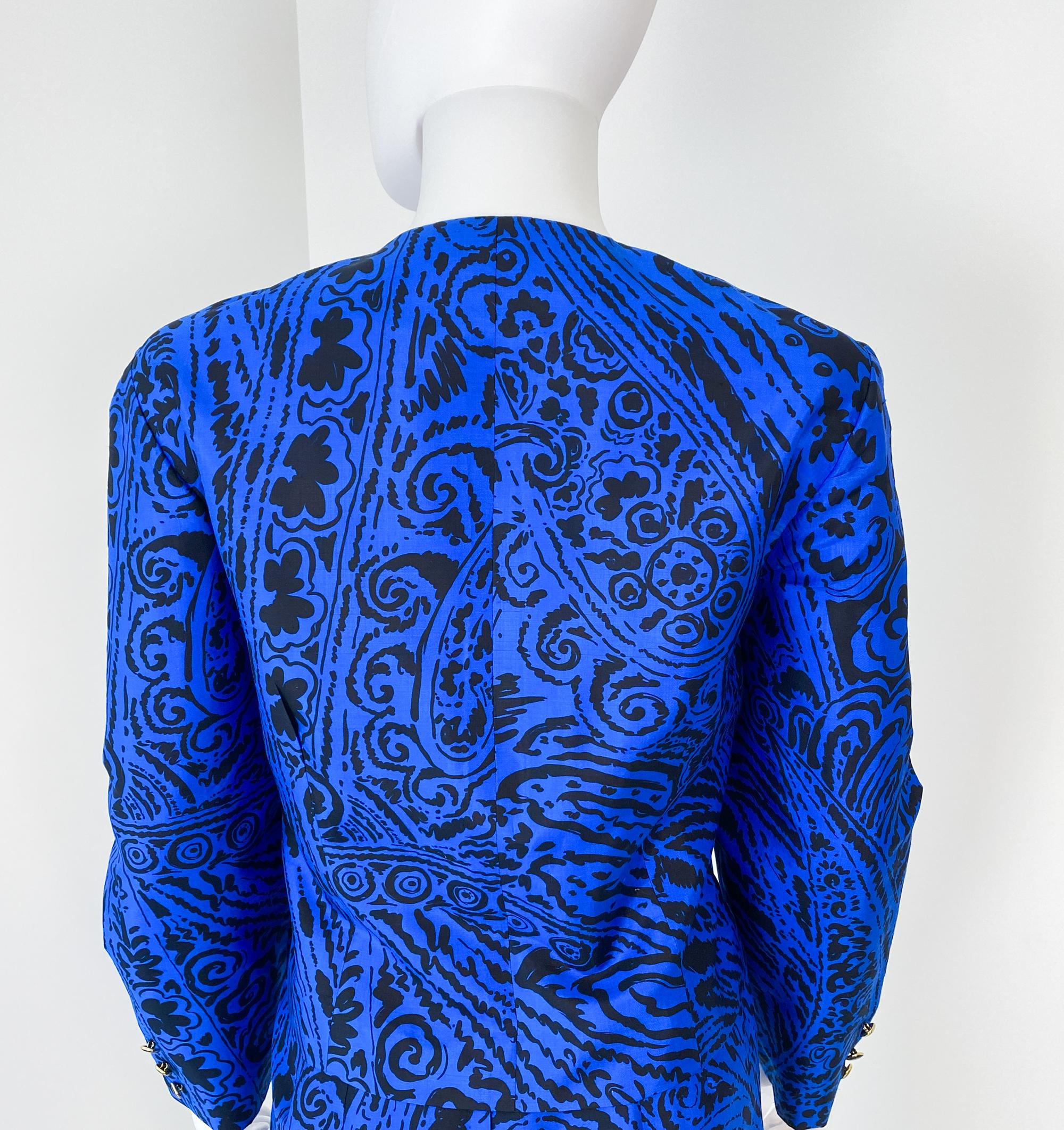 Jupe de cocktail en soie bleu électrique et noir Taille 8/10, années 1980 en vente 9