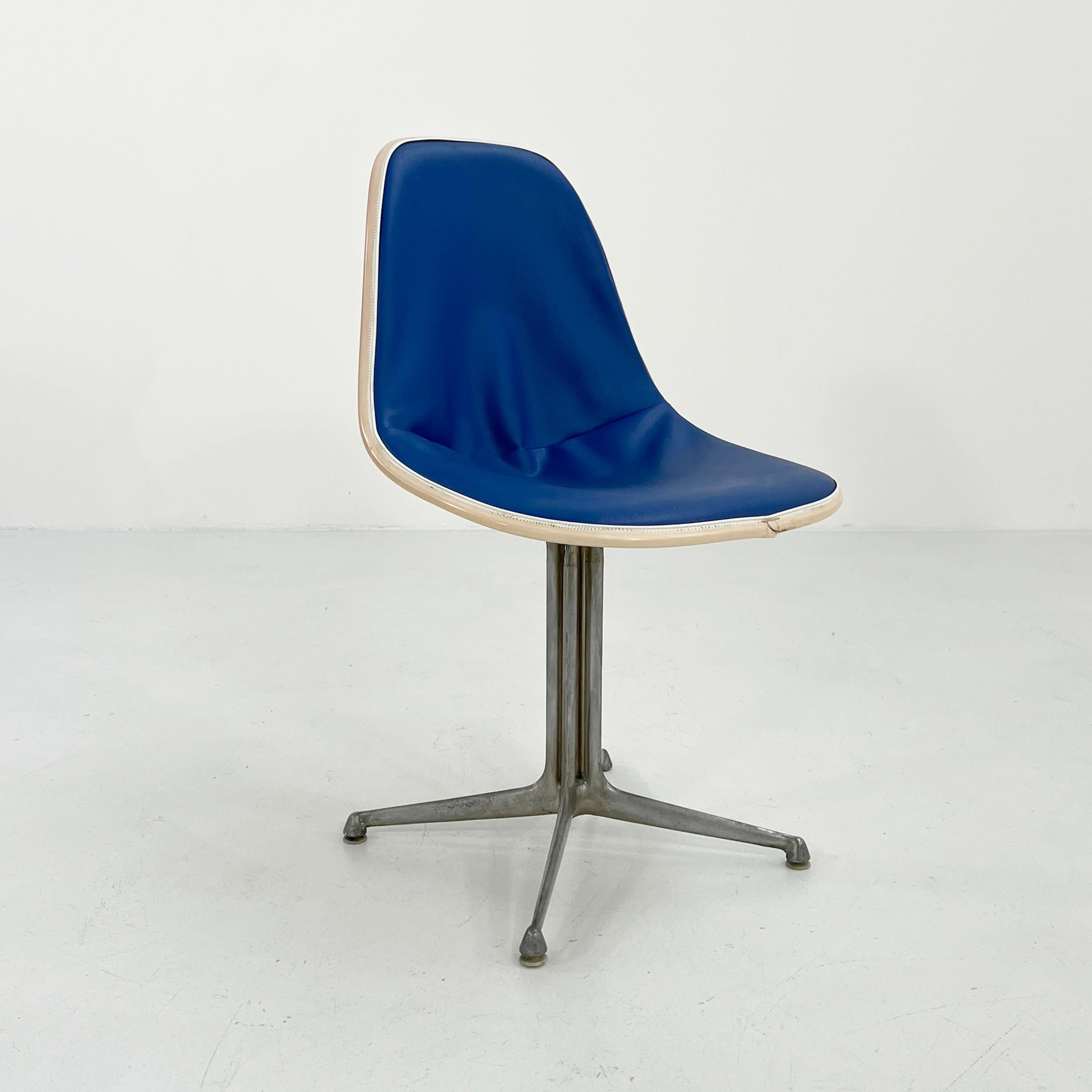 Electric Blue La Fonda Chair by Charles & Ray Eames for Herman Miller, 1960s 3