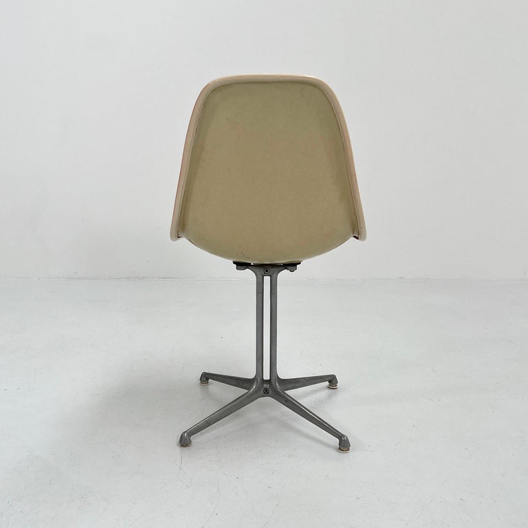 Electric Blue La Fonda Chair by Charles & Ray Eames for Herman Miller, 1960s In Good Condition For Sale In Ixelles, BE