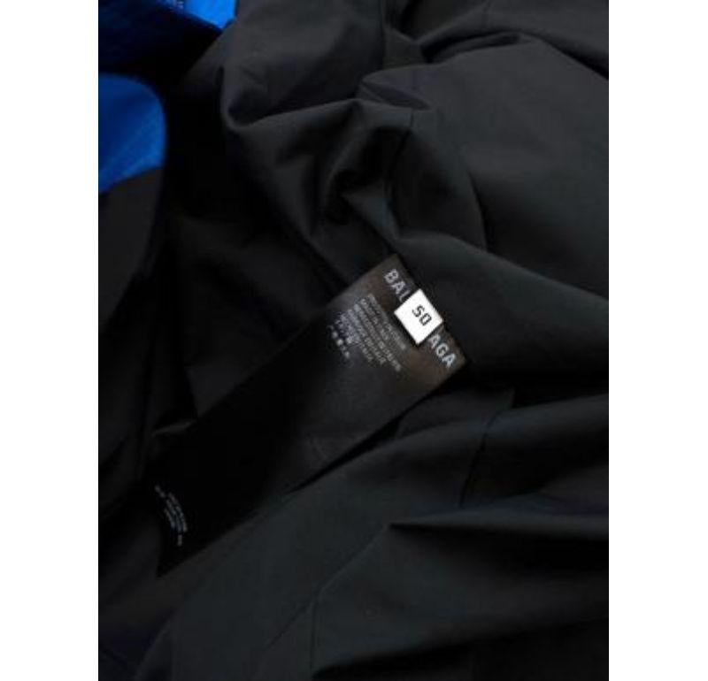 Giacca Puffer Balenciaga blu elettrico in vendita 5