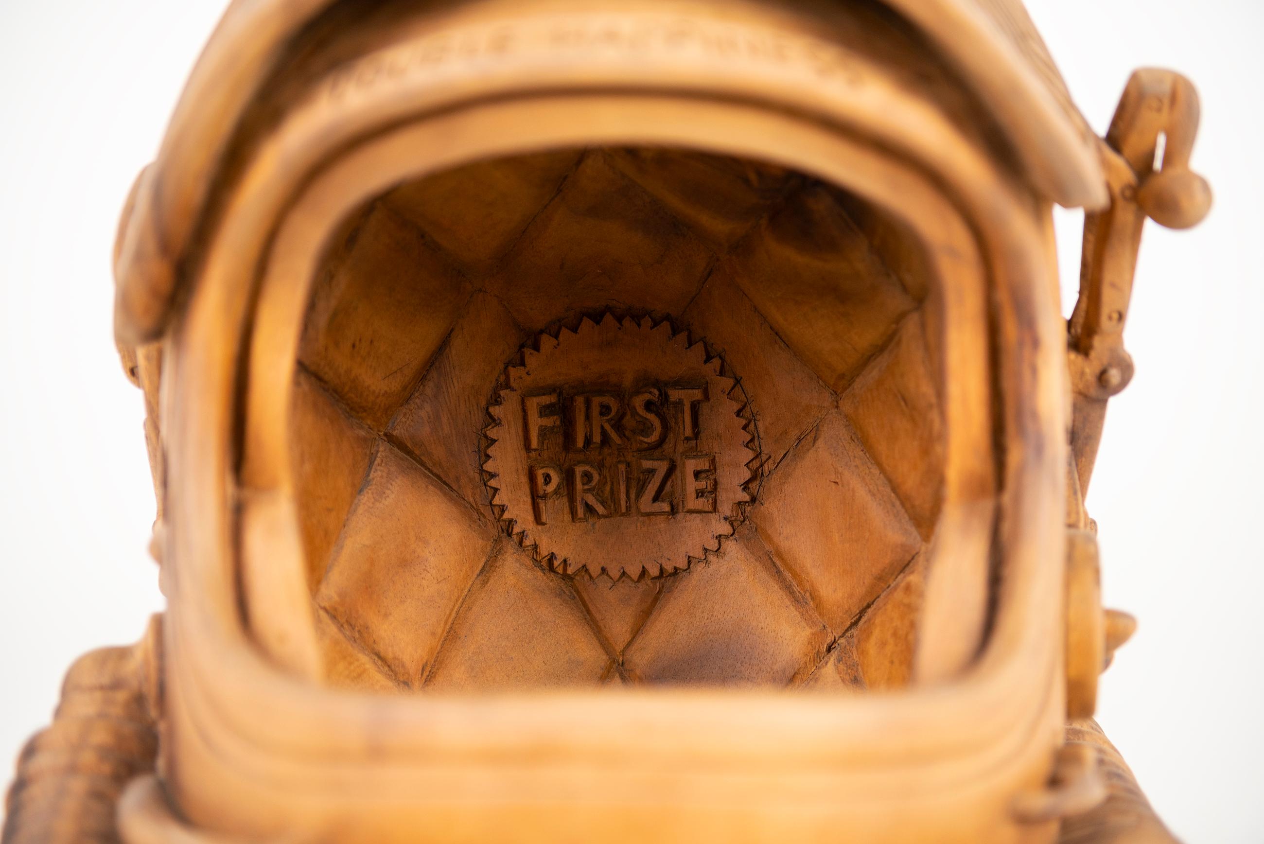 Electric Coffin is coded within art history and ideologies from archetypes of mysticism. We explore found truths from modernity and a personal historical perspective. A process-driven studio practice and narratively informed dogma guide us,