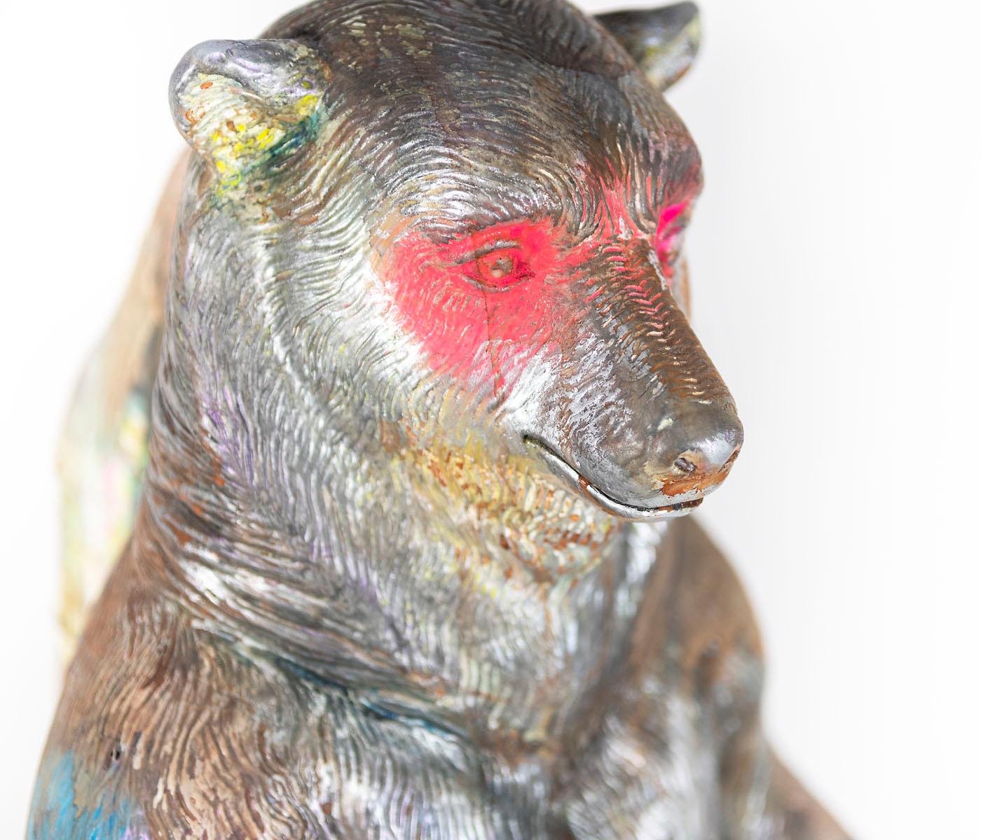 Oso Quemado - Contemporary Sculpture by Electric Coffin