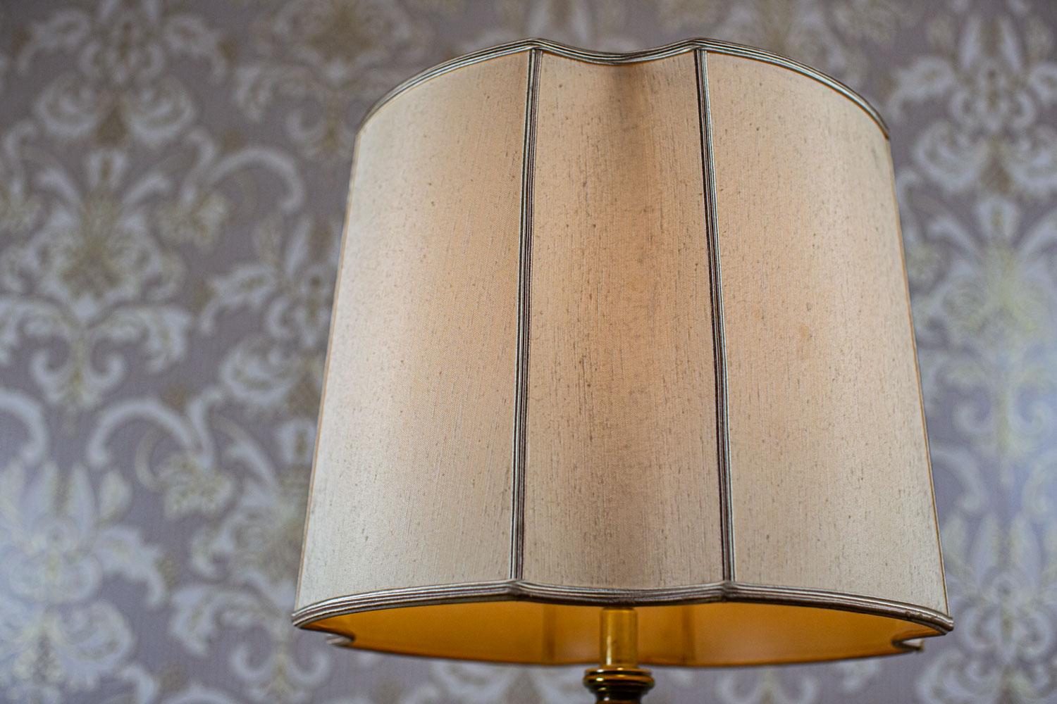 Electric Table Lamp from the 20th Century on Metal Base 1
