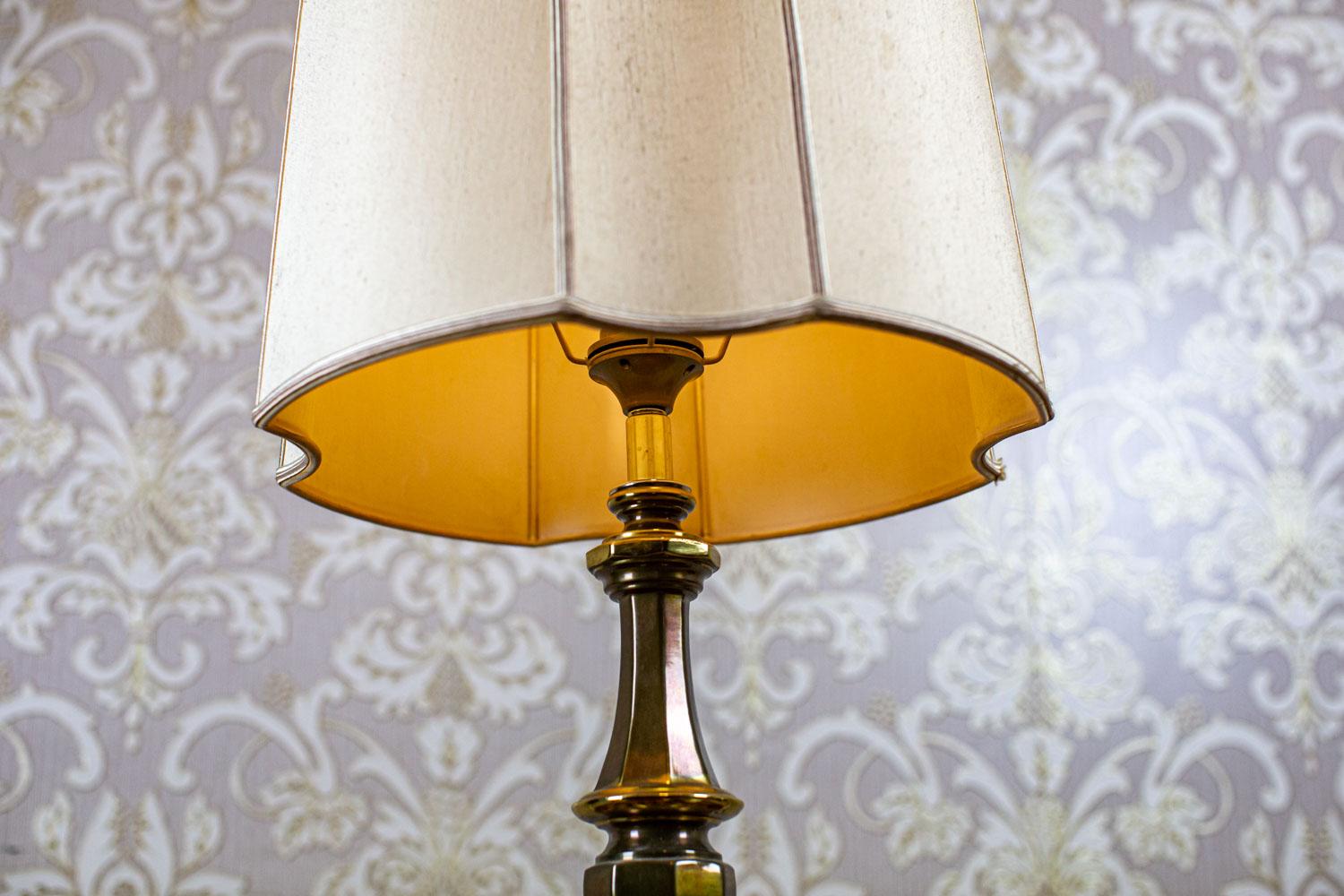 Electric Table Lamp from the 20th Century on Metal Base 2