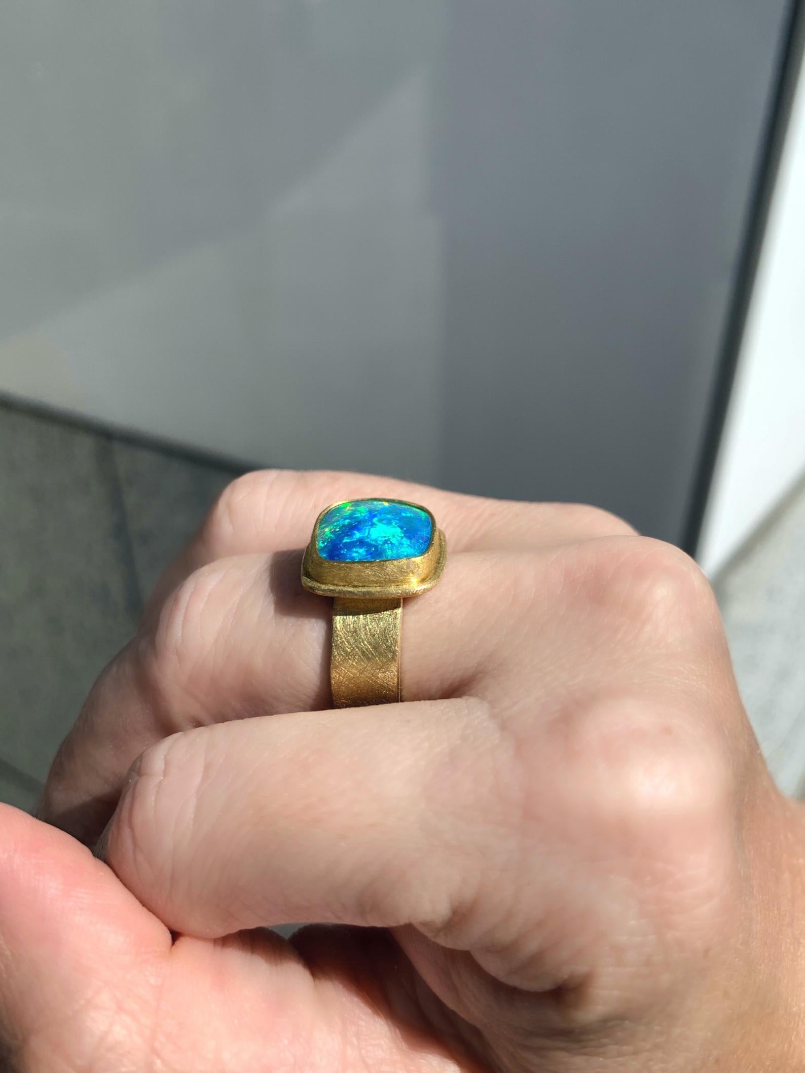Artist Electrifying Australian Opal 22k Gold One of a Kind Ring, Petra Class 2023