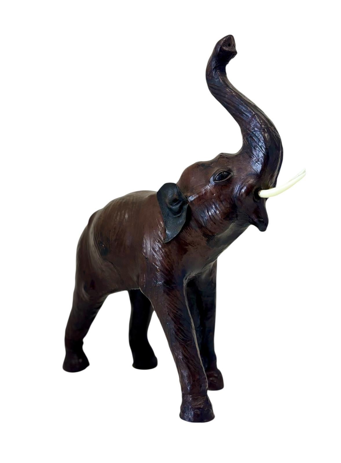 Elefante de cuero For Sale 4