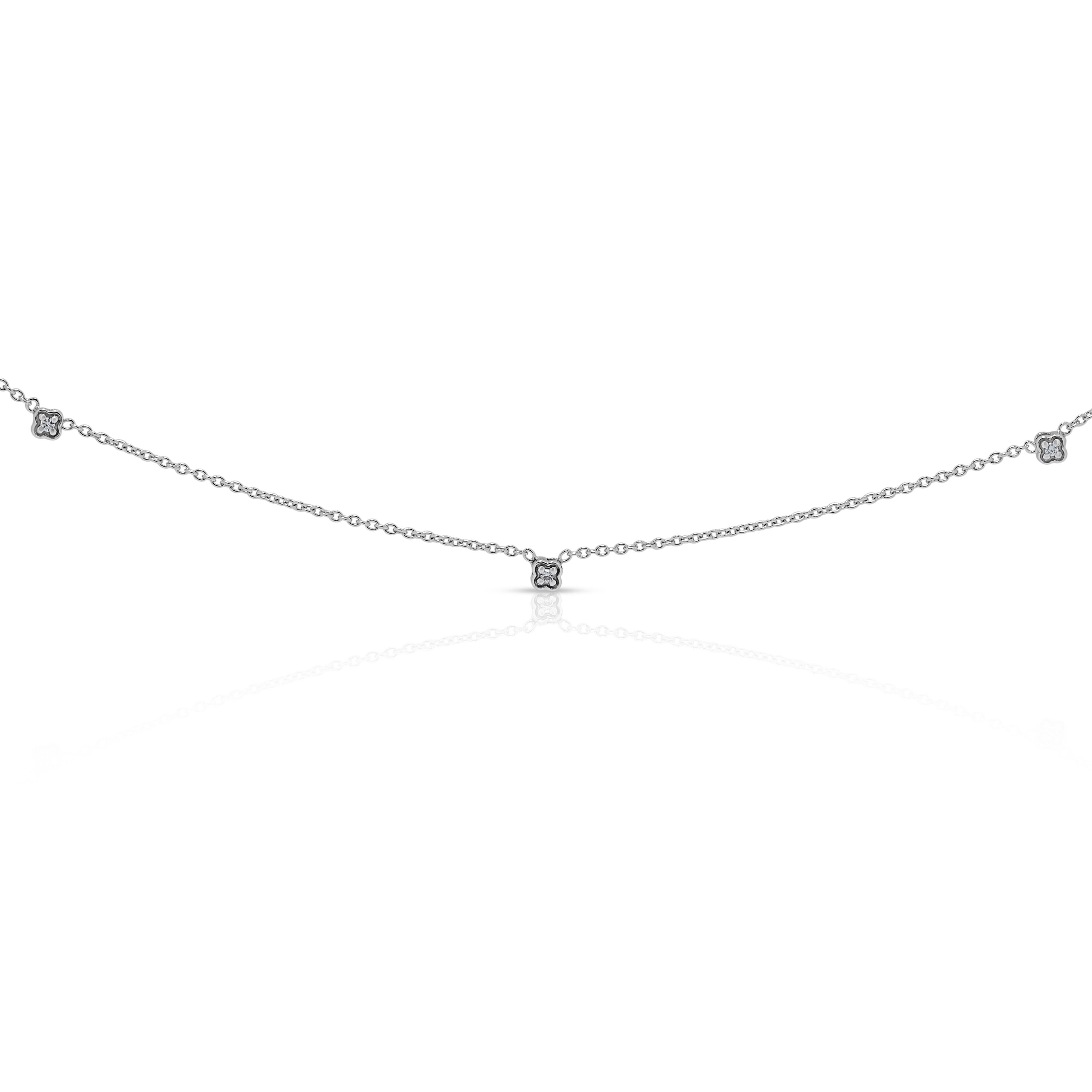 Elegant 0.03ct Diamonds Necklace in 18K White Gold In Excellent Condition For Sale In רמת גן, IL