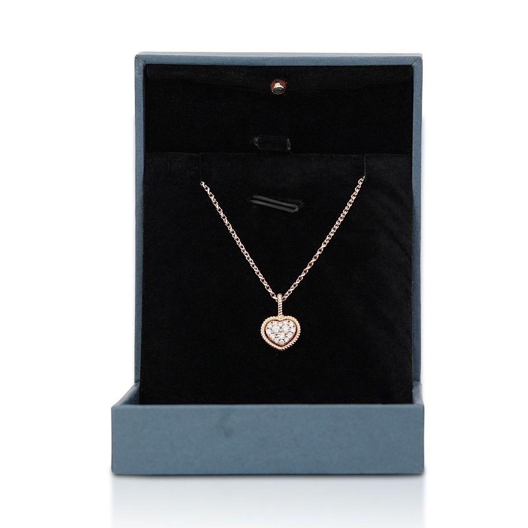 Elegant 0.25ct Heart Necklace with Round Brilliant Natural Diamonds For Sale 2