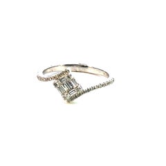 Elegant 0.30ct Diamond Ring in 14K White Gold
