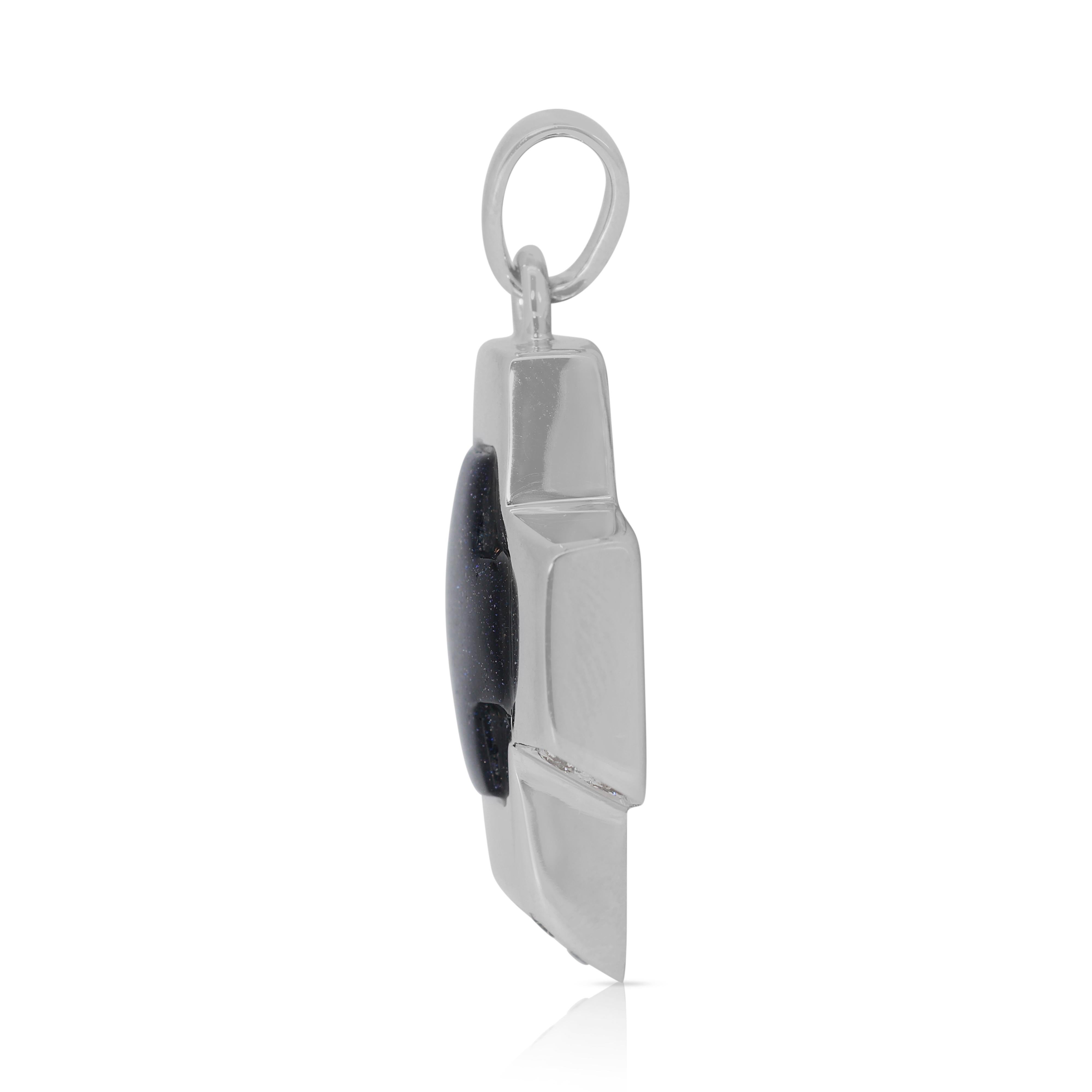 Women's Elegant 0.32ct Sandstone Quartz Crystal and Diamonds Pendant in 18K White Gold For Sale