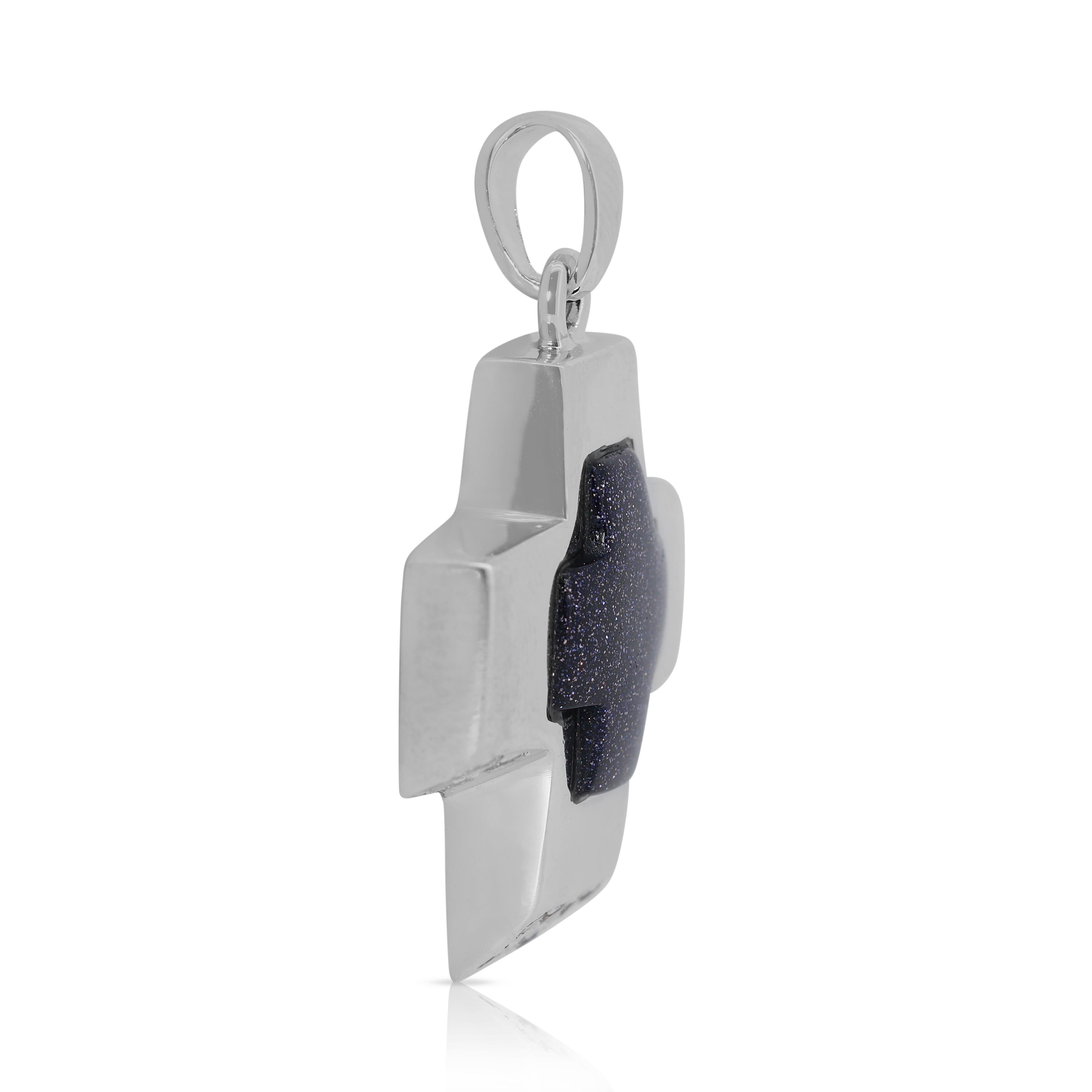 Elegant 0.32ct Sandstone Quartz Crystal and Diamonds Pendant in 18K White Gold For Sale 1