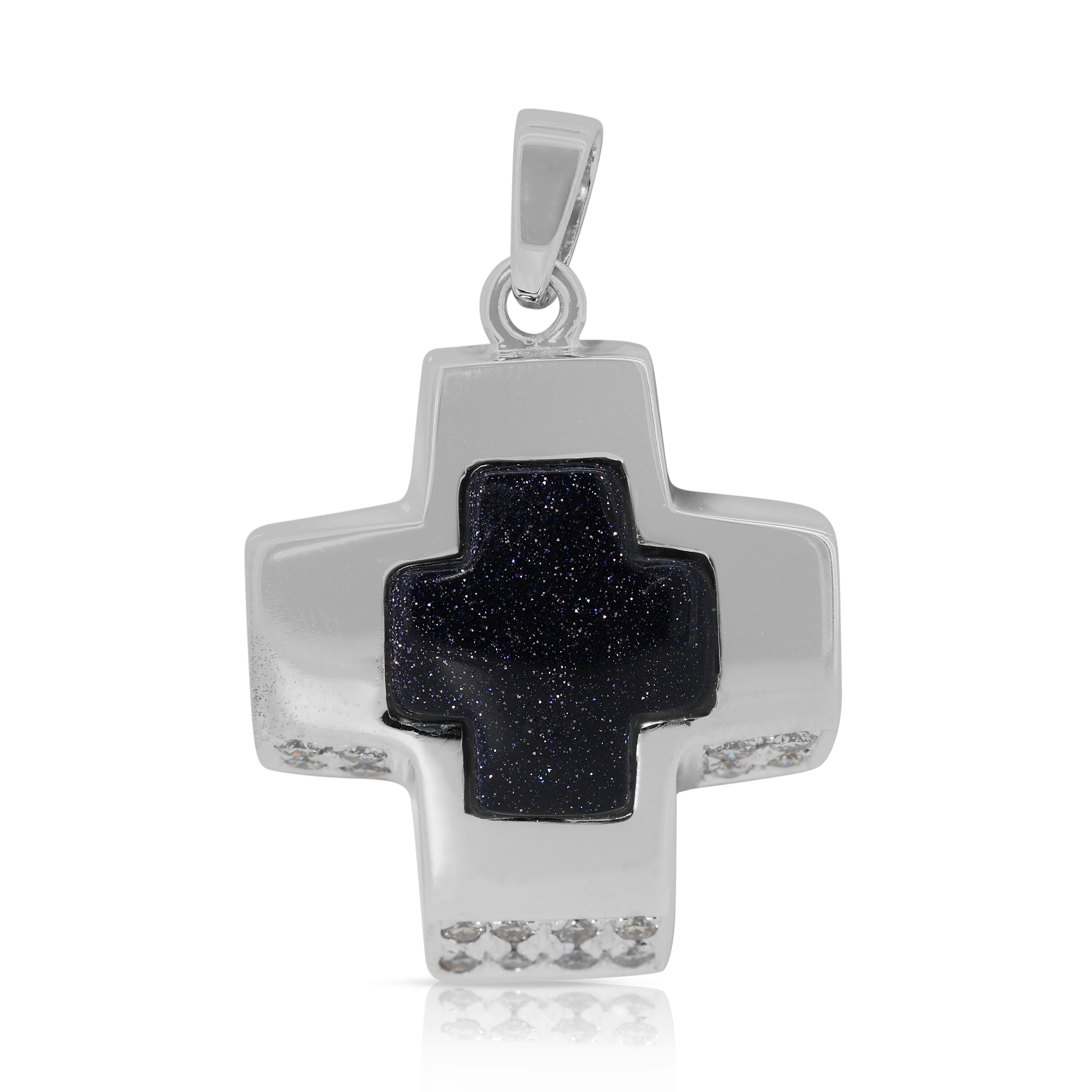 Elegant 0.32ct Sandstone Quartz Crystal and Diamonds Pendant in 18K White Gold For Sale 3