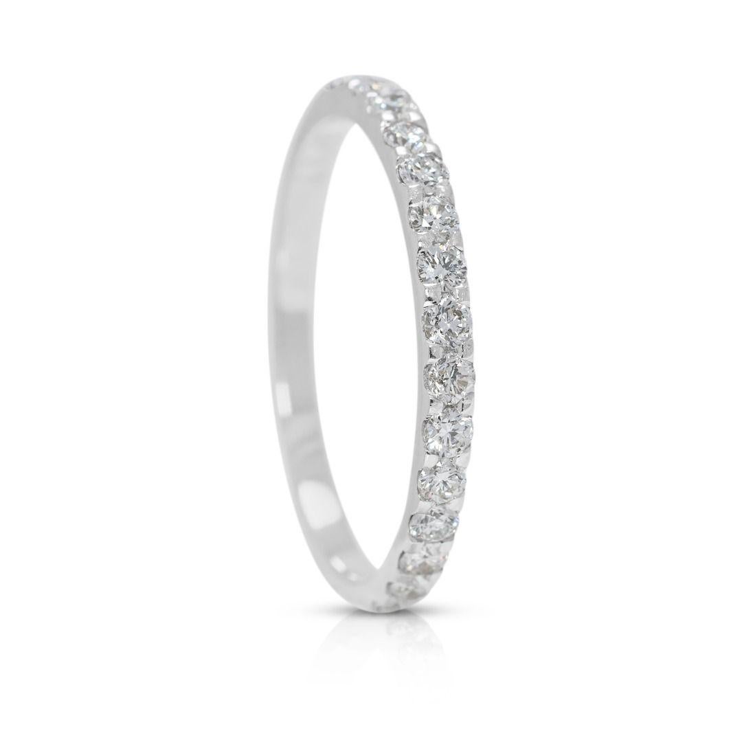 Elegant 0.33ct Natural Diamond Half Eternity 18K White Gold Ring für Damen oder Herren im Angebot