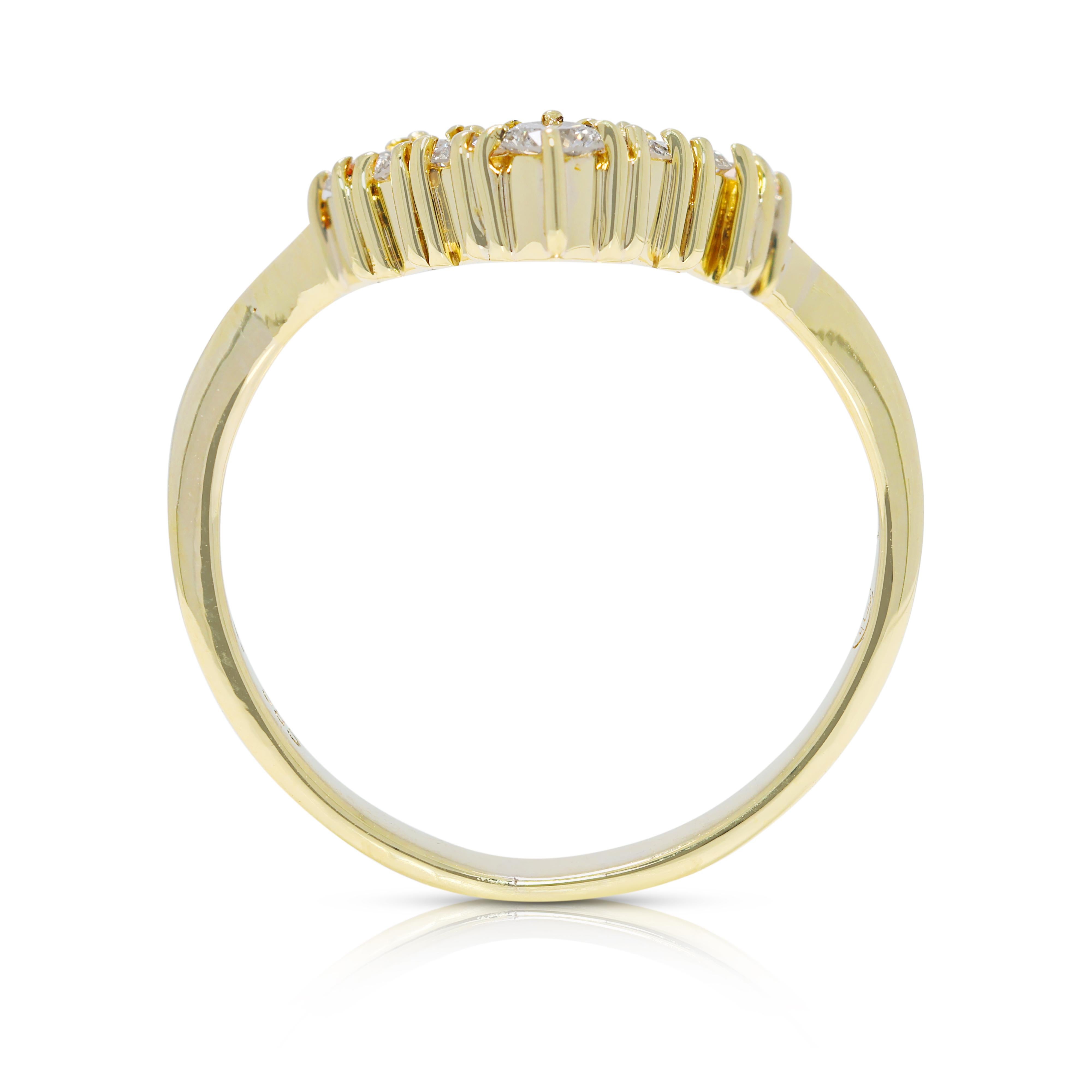 Elegant 0.35ct Natural Diamond Chevron Ring in 14K Yellow Gold For Sale 2