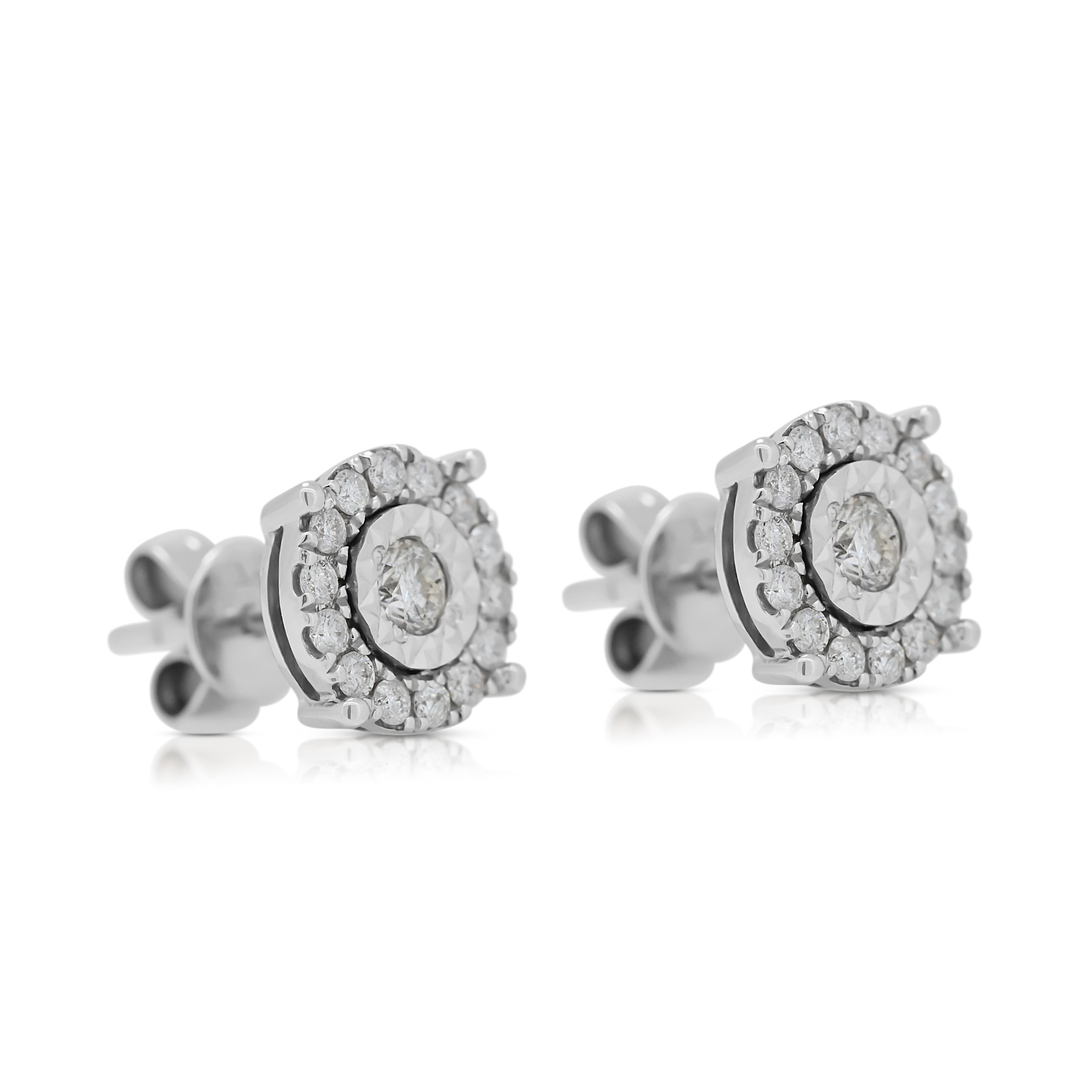 Elegance Orecchini a cono con diamanti naturali da 0,36 carati in oro bianco 18 carati In condizioni Nuovo in vendita a רמת גן, IL