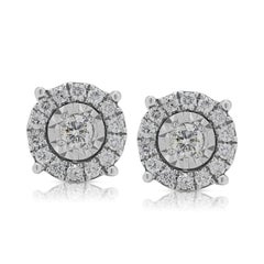 Clous d'oreilles élégants en or blanc 18 carats avec halo de diamants naturels 0,36 carat