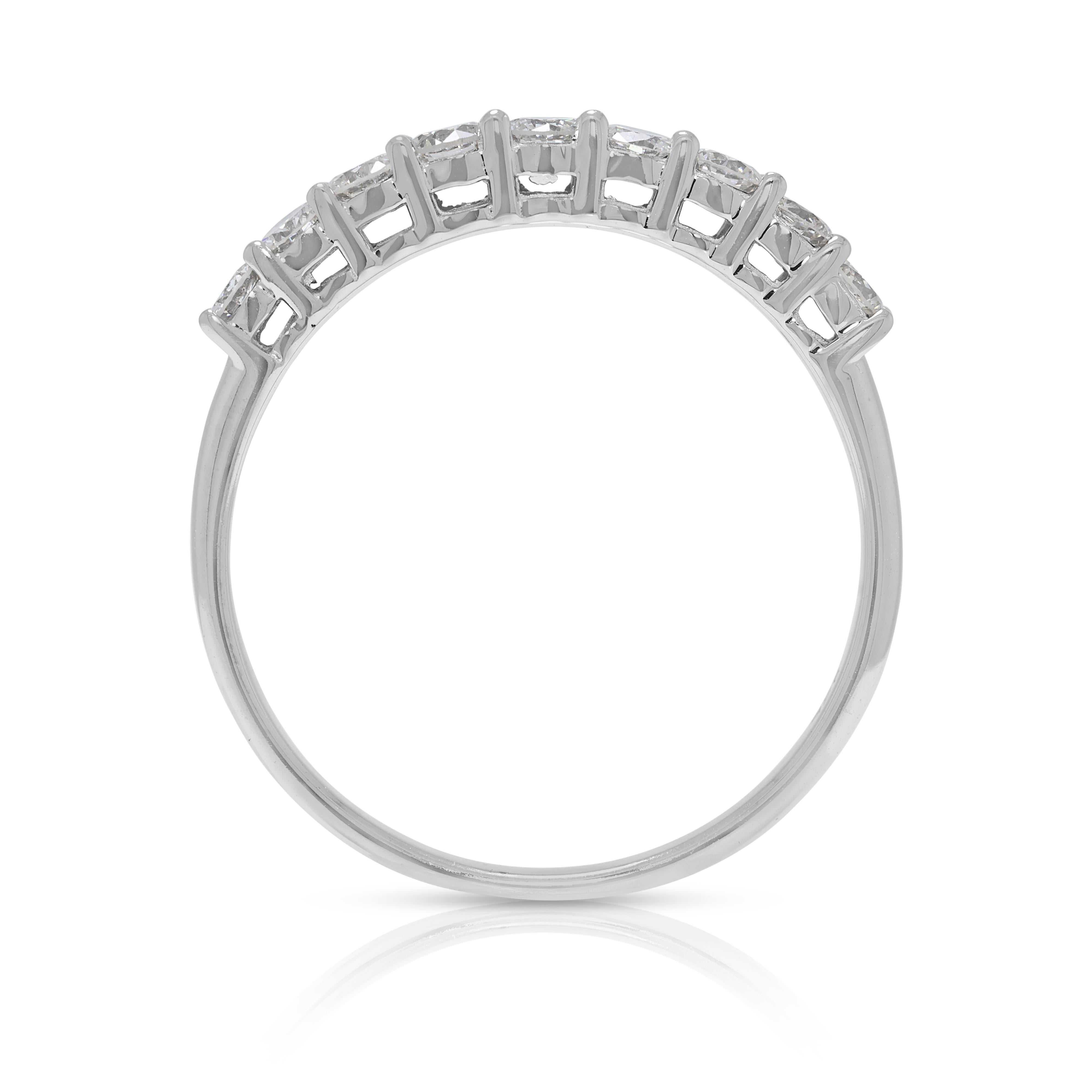 Elegant 0.36ct Natural Diamond Ring in 18K White Gold For Sale 2