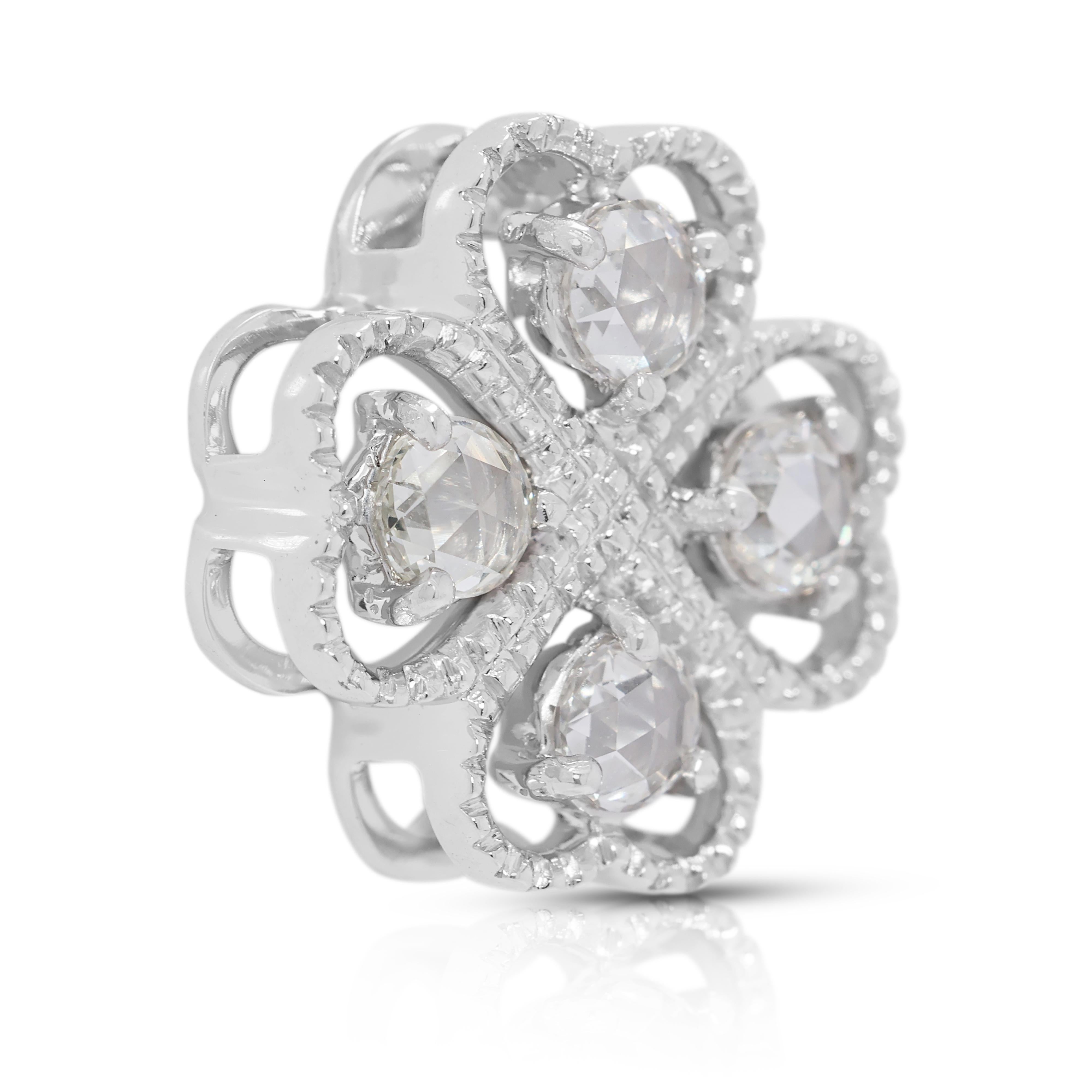 Eleganter vierblättriger Kleeblatt-Anhänger mit 0,44 Karat Diamant im Rosenschliff aus 18 Karat Weißgold im Zustand „Neu“ im Angebot in רמת גן, IL