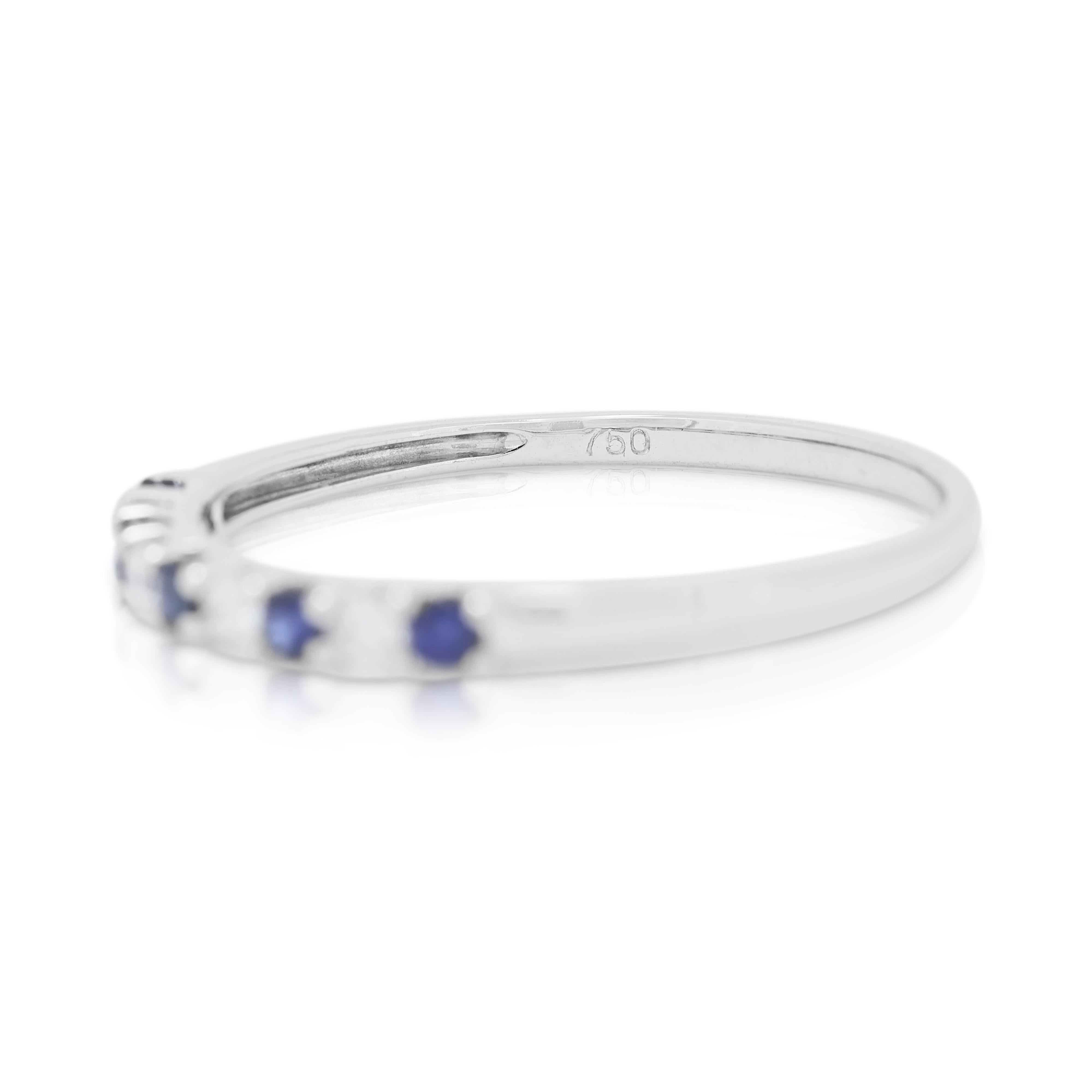 Round Cut Elegant 0.6ct Sapphire and Diamond Ring in 18K White Gold