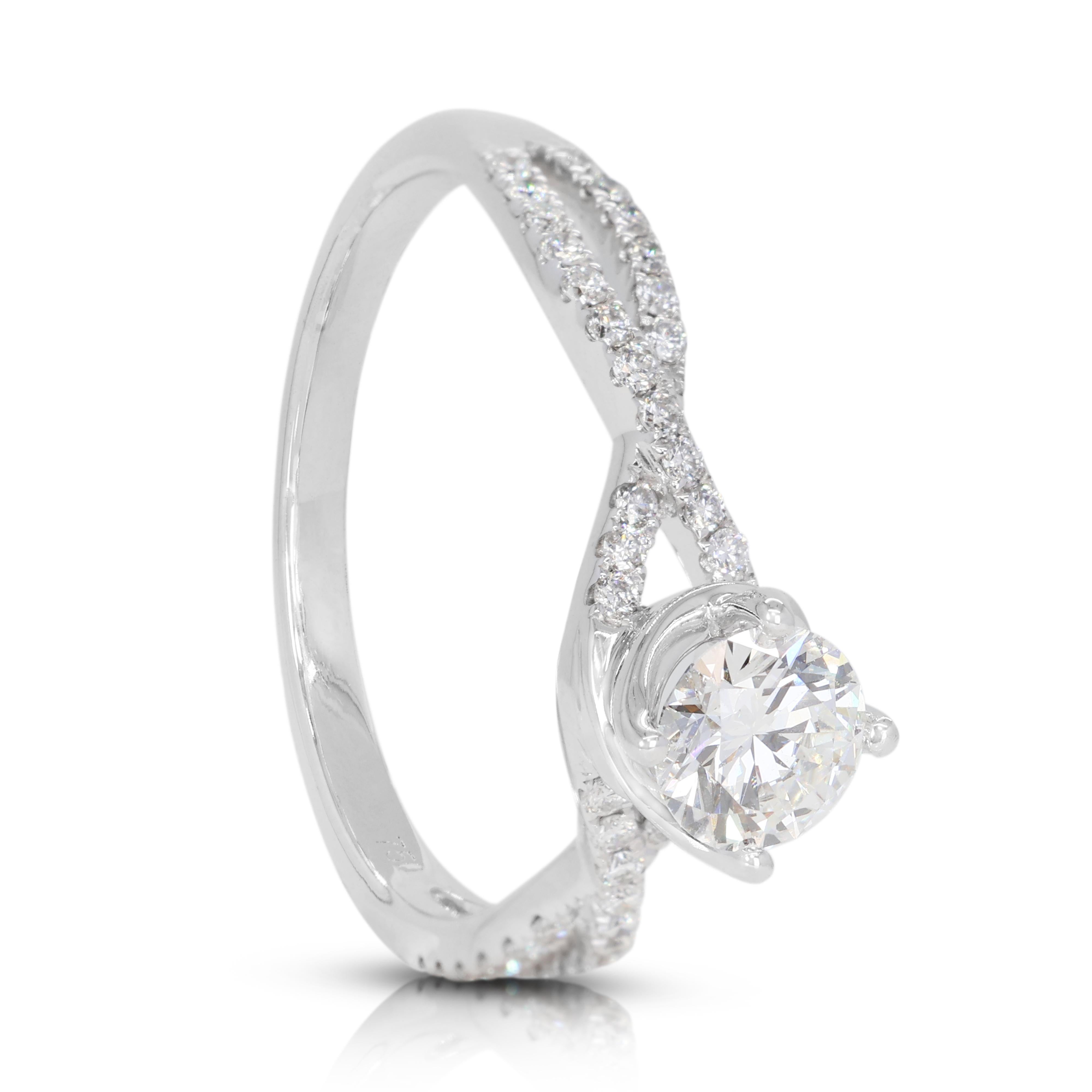 Donna Eleganza dell'anello aureola con diamante da 0,70 carati in oro bianco 18 carati in vendita