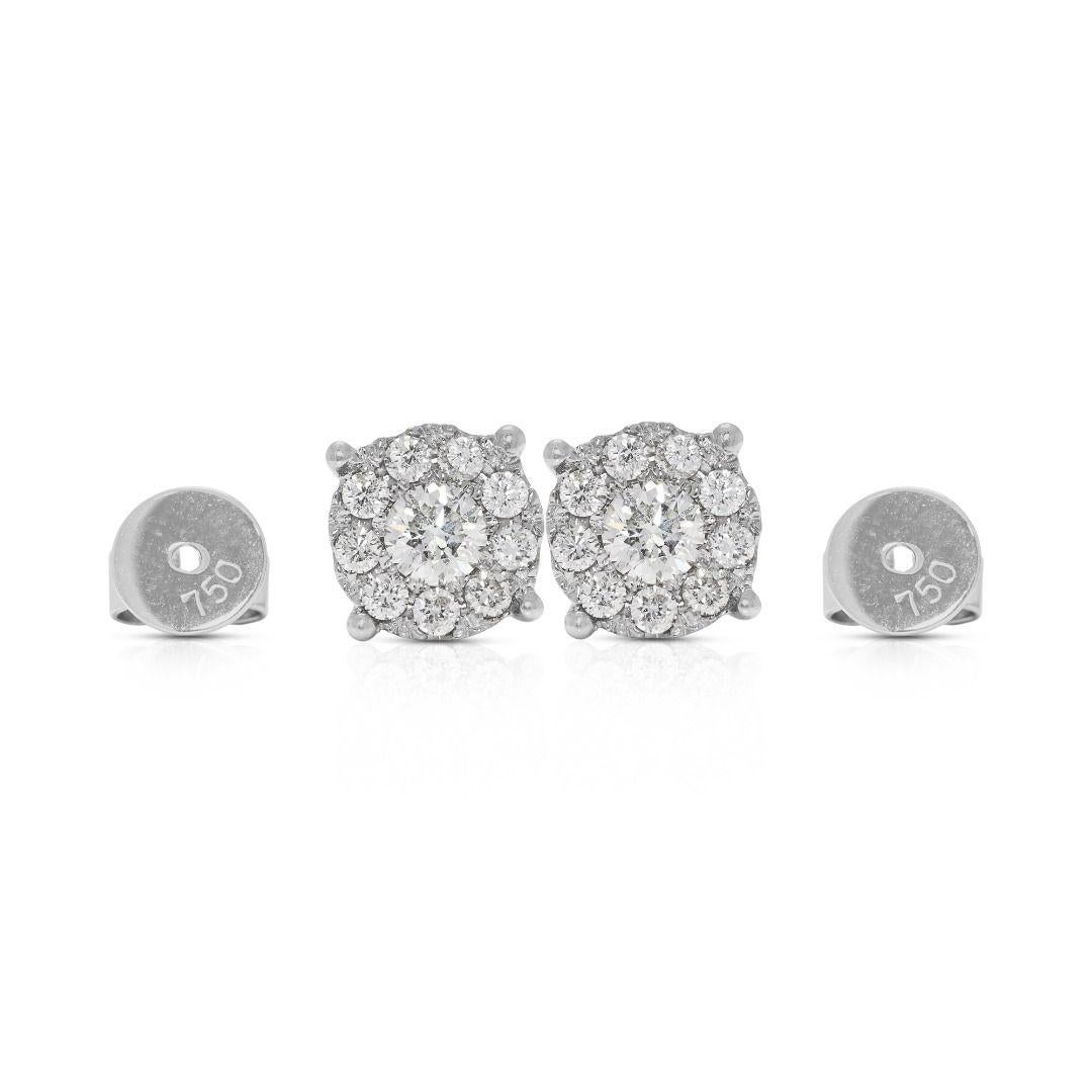 Elegant 0.72ct Halo Stud Natural Diamond Earrings in 14K White Gold en venta 1