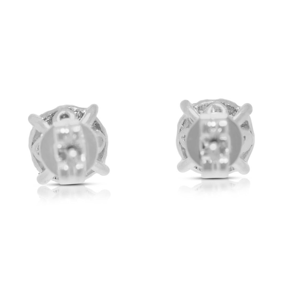 Elegant 0.72ct Halo Stud Natural Diamond Earrings in 14K White Gold en venta 2