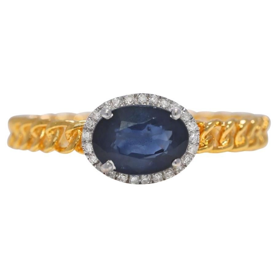 Elegant 0.75ct Blue Sapphire and Natural Diamonds Halo Ring in 18K Yellow Gold