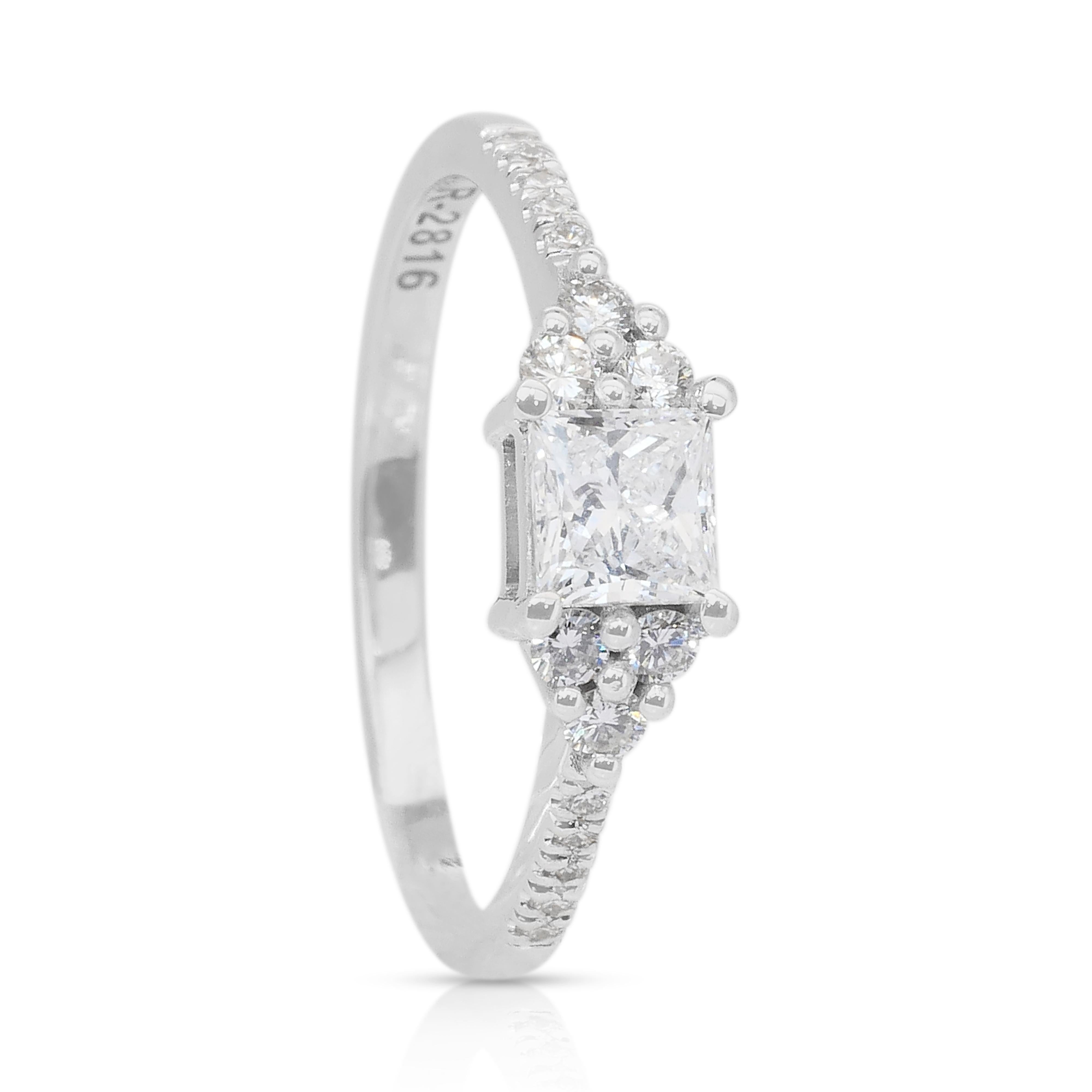 Elegant 0.75ct Diamonds Pave Ring in 18k White Gold - IGI Certified en venta 2