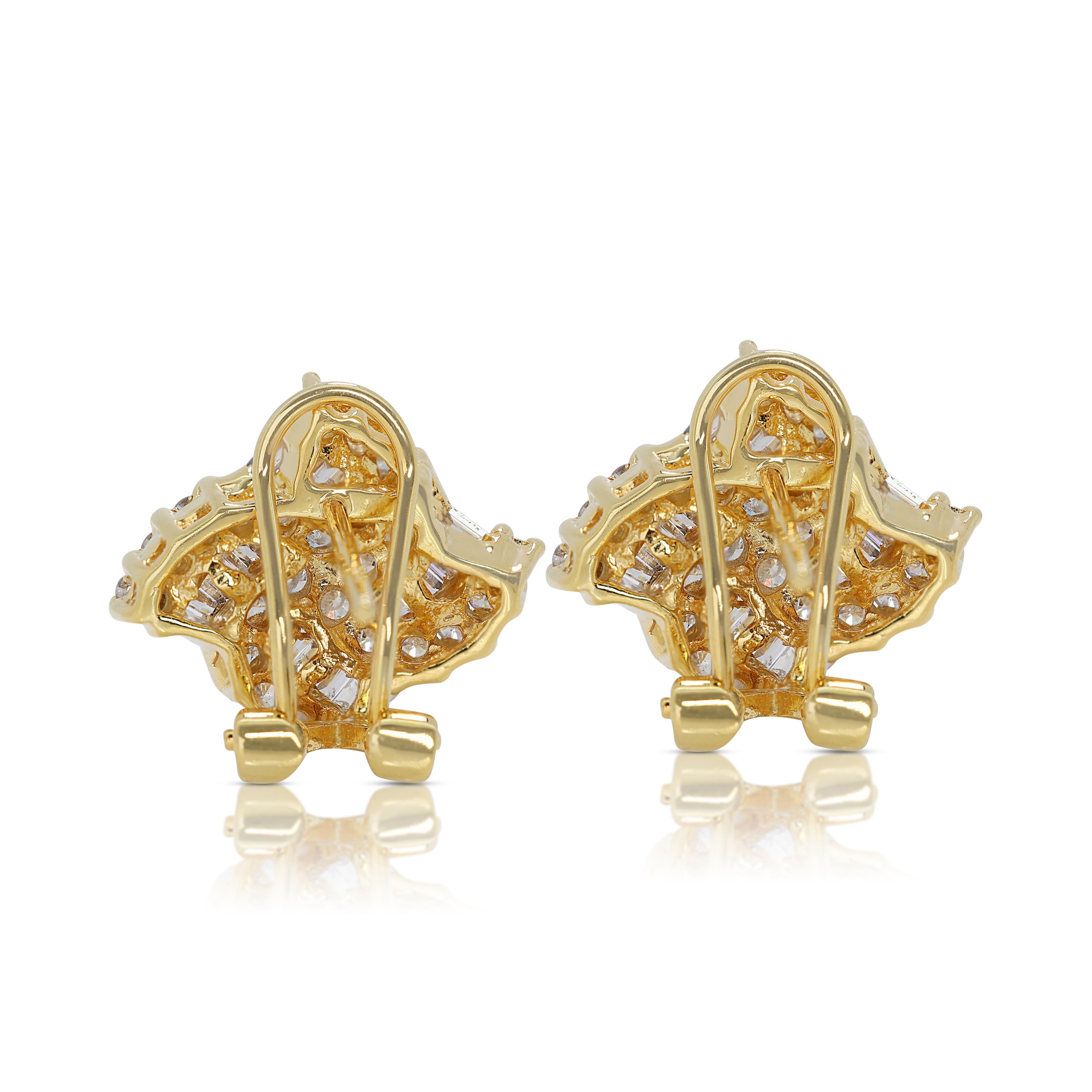 Elegant 0.84ct Diamonds Earrings in 18K Yellow Gold For Sale 2