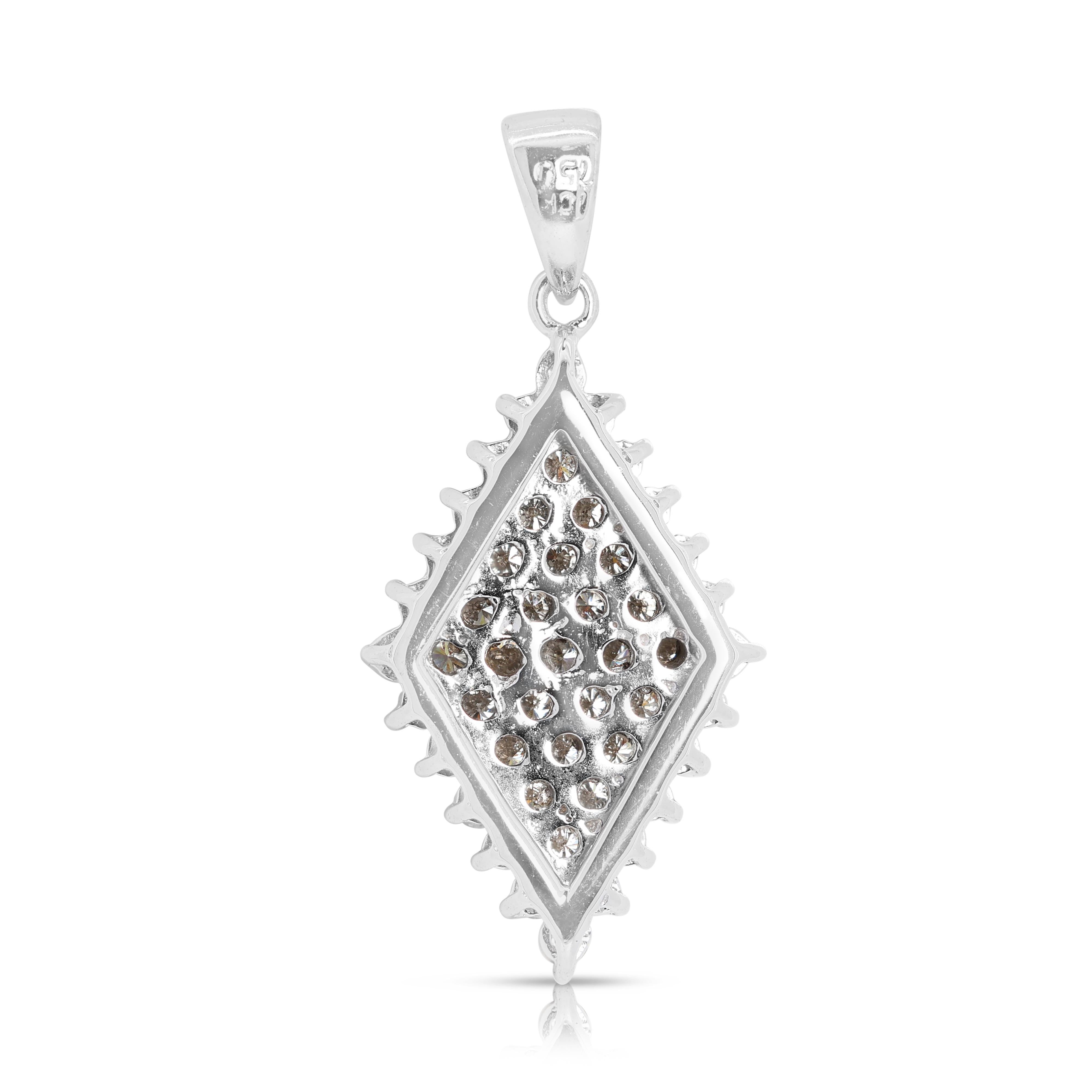 Élégant pendentif en or blanc 18 carats avec diamants de 1 carat et 25 points en vente 1