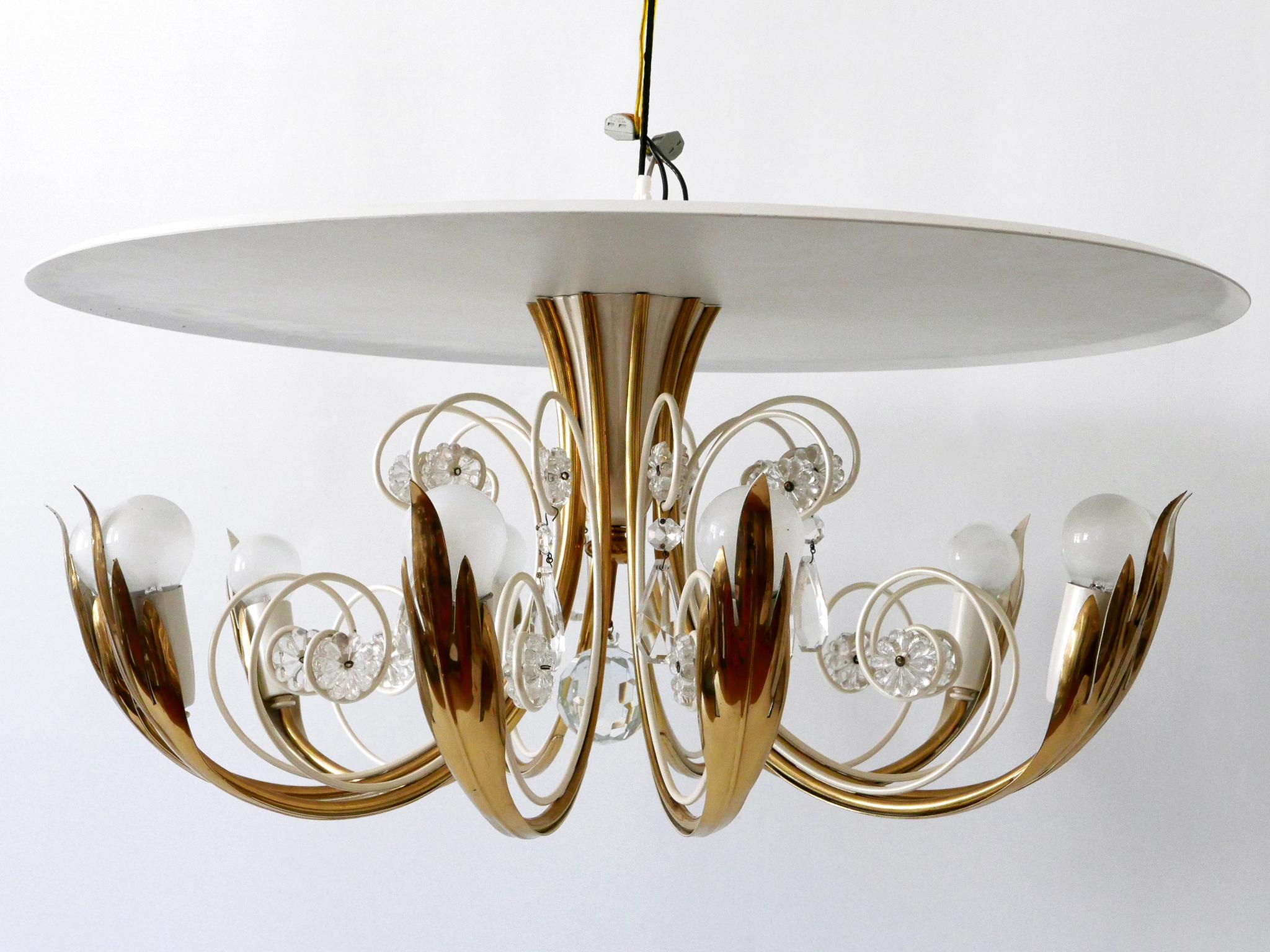 Mid-Century Modern Elegant 10-Flamed Chandelier or Ceiling Lamp by Vereinigte Werkstätten 1950s For Sale