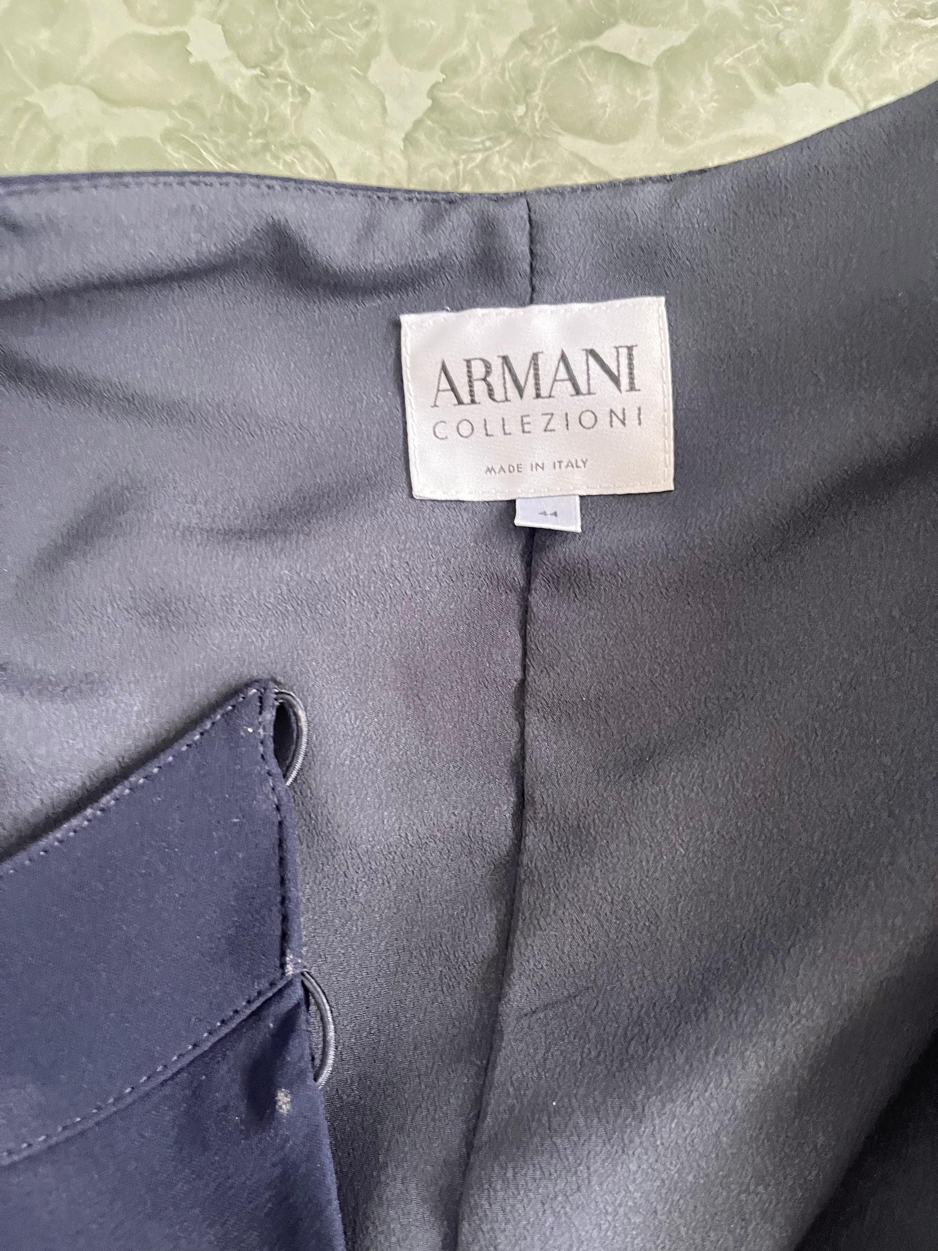 Elegant 100% Silk Navy Blue Suit by Armani Collezioni - No import duty! en venta 5