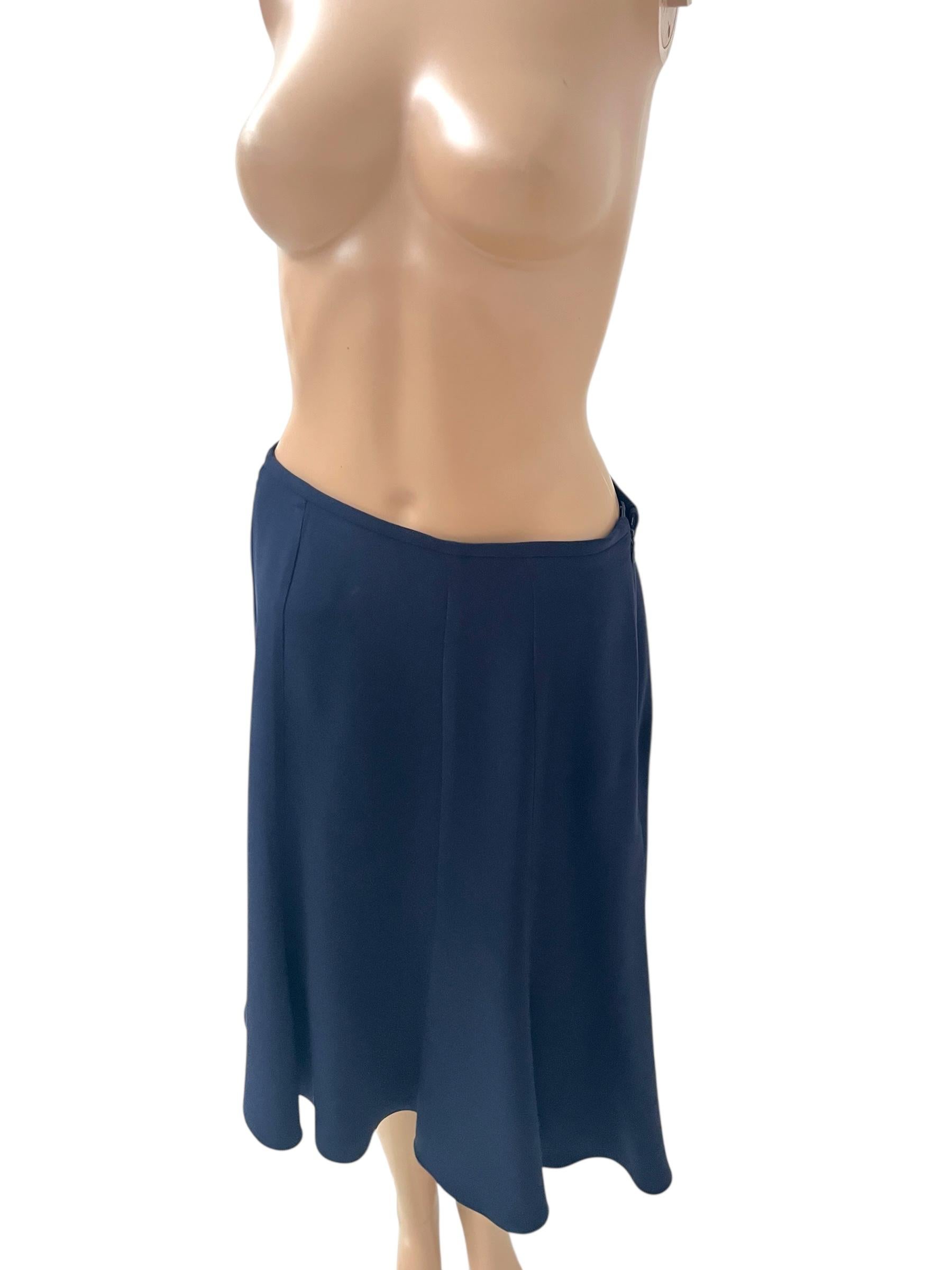 Elegant 100% Silk Navy Blue Suit by Armani Collezioni - No import duty! en venta 10